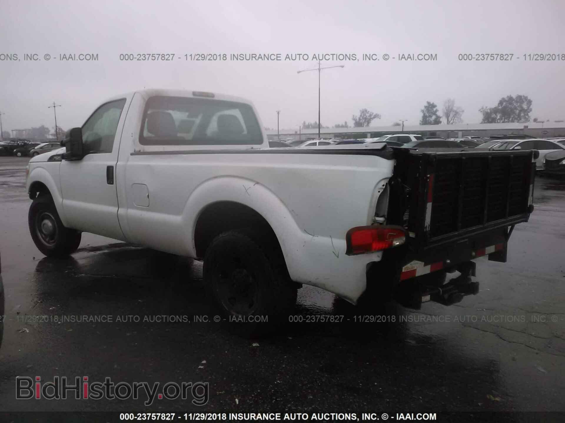 2012 Ford F250 - VIN: 1FTBF2A6XCEA33021 - Фото 3
