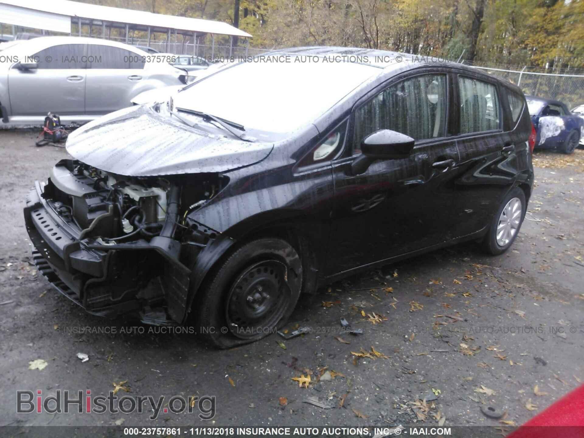 2015 Nissan Versa note - VIN: 3N1CE2CPXFL409818 - Фото 2