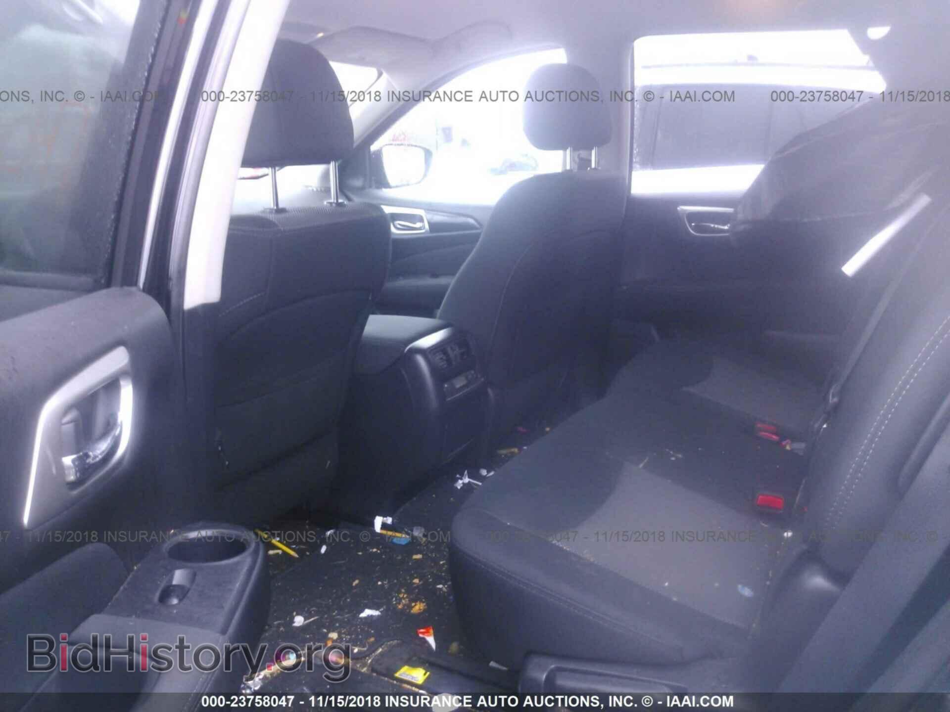 2017 Nissan Pathfinder - VIN: 5N1DR2MM0HC663008 - Фото 8