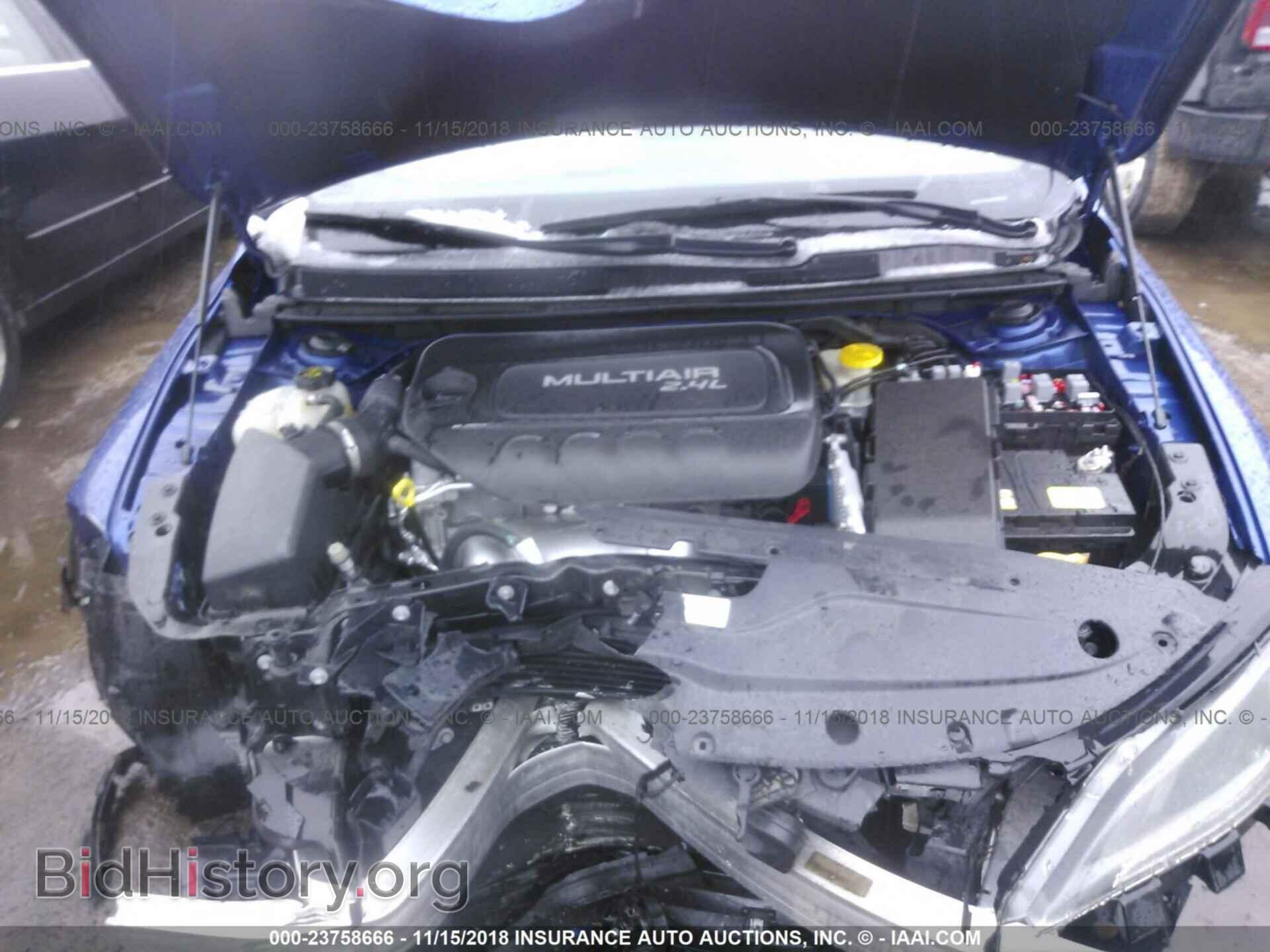 2015 Chrysler 200 - VIN: 1C3CCCBB6FN555751 - Фото 10