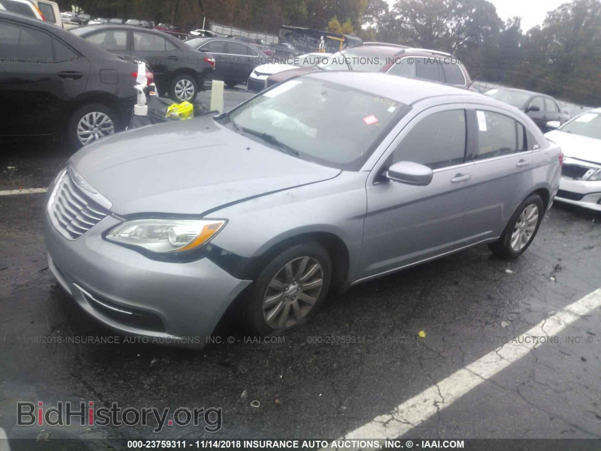 2013 CHRYSLER 200 - VIN: 1C3CCBBG5DN532240 - Фото 2
