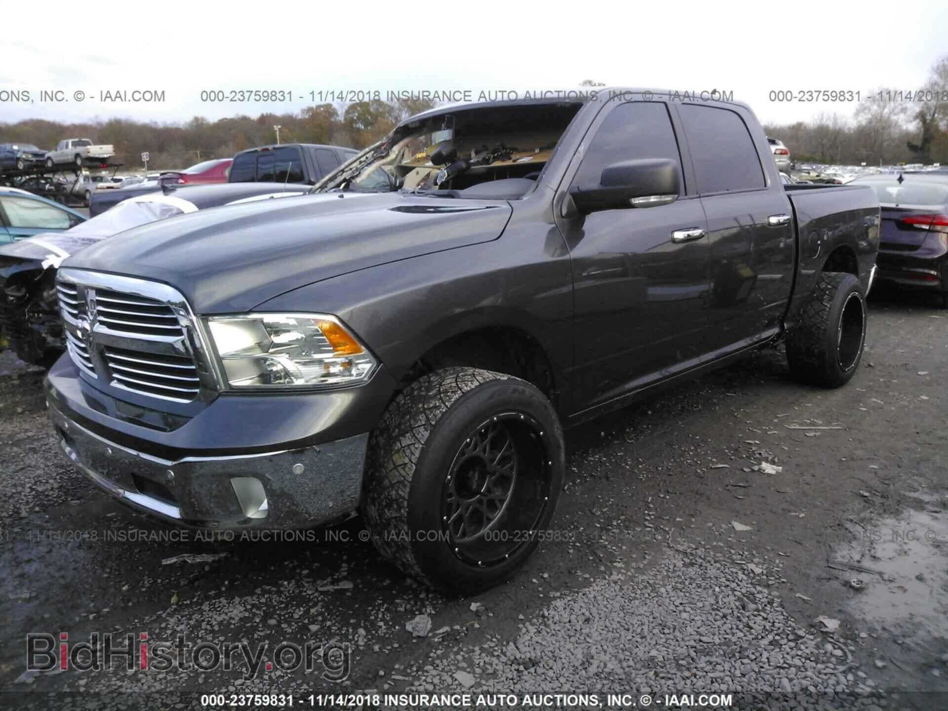 2017 RAM 1500 - VIN: 1C6RR6LT4HS525477 - Photo 2