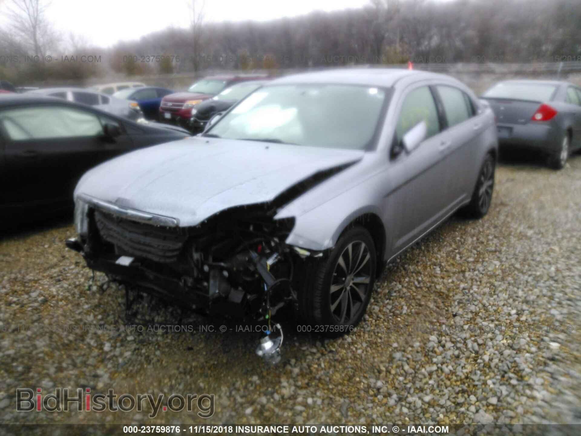 2013 Chrysler 200 - VIN: 1C3CCBCG1DN700129 - Фото 2