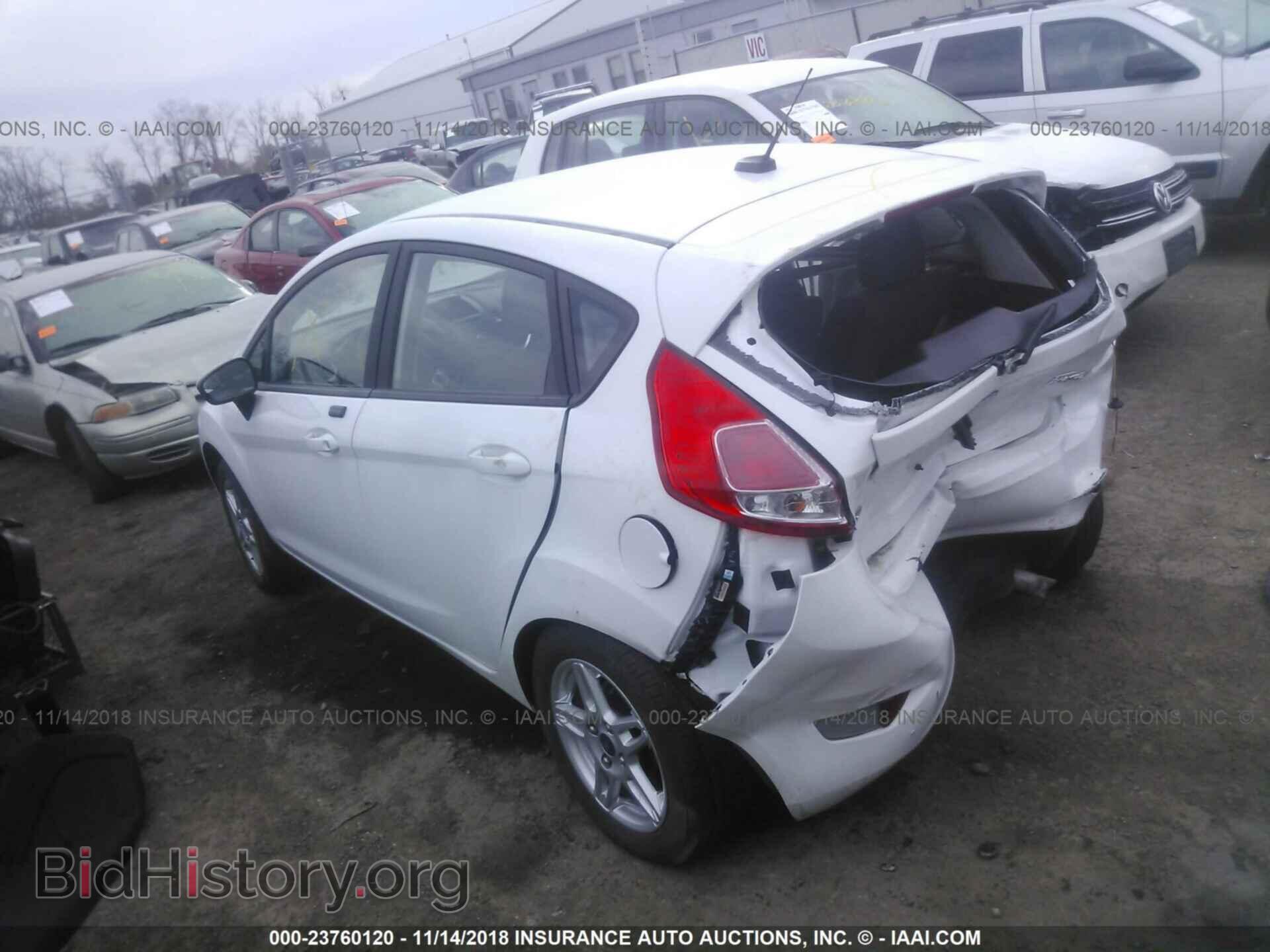2017 Ford Fiesta - VIN: 3FADP4EJXHM146250 - Фото 3