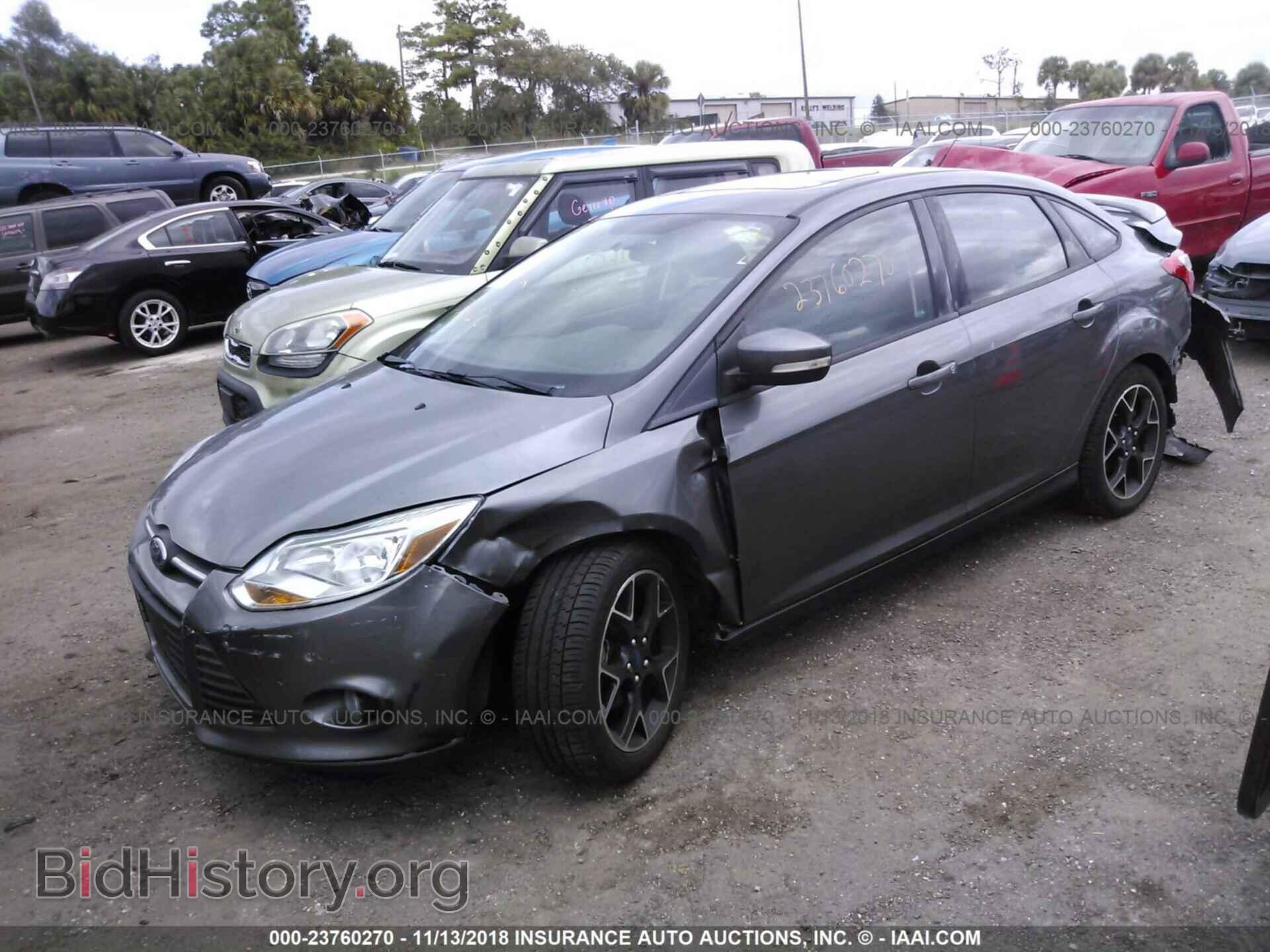 2013 Ford Focus - VIN: 1FADP3F21DL232043 - Фото 2