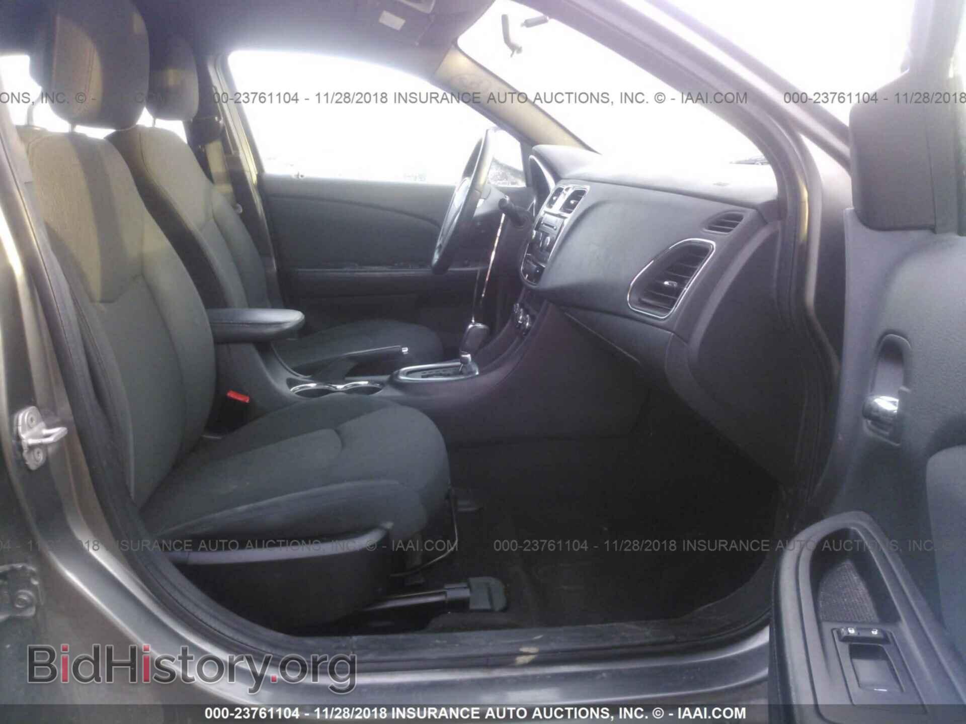 2011 CHRYSLER 200 - VIN: 1C3BC1FB6BN606590 - Фото 5