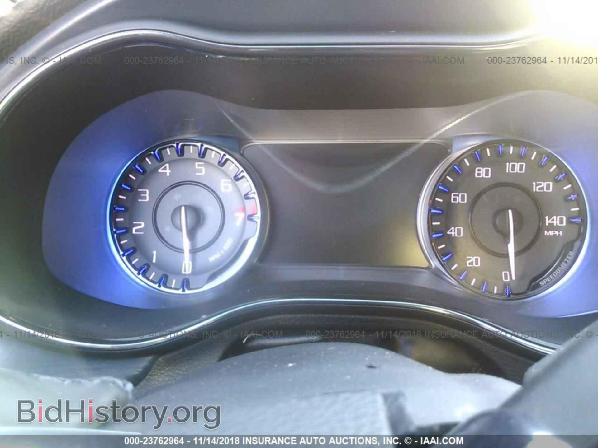 2015 Chrysler 200 - VIN: 1C3CCCDG6FN632143 - Photo 7