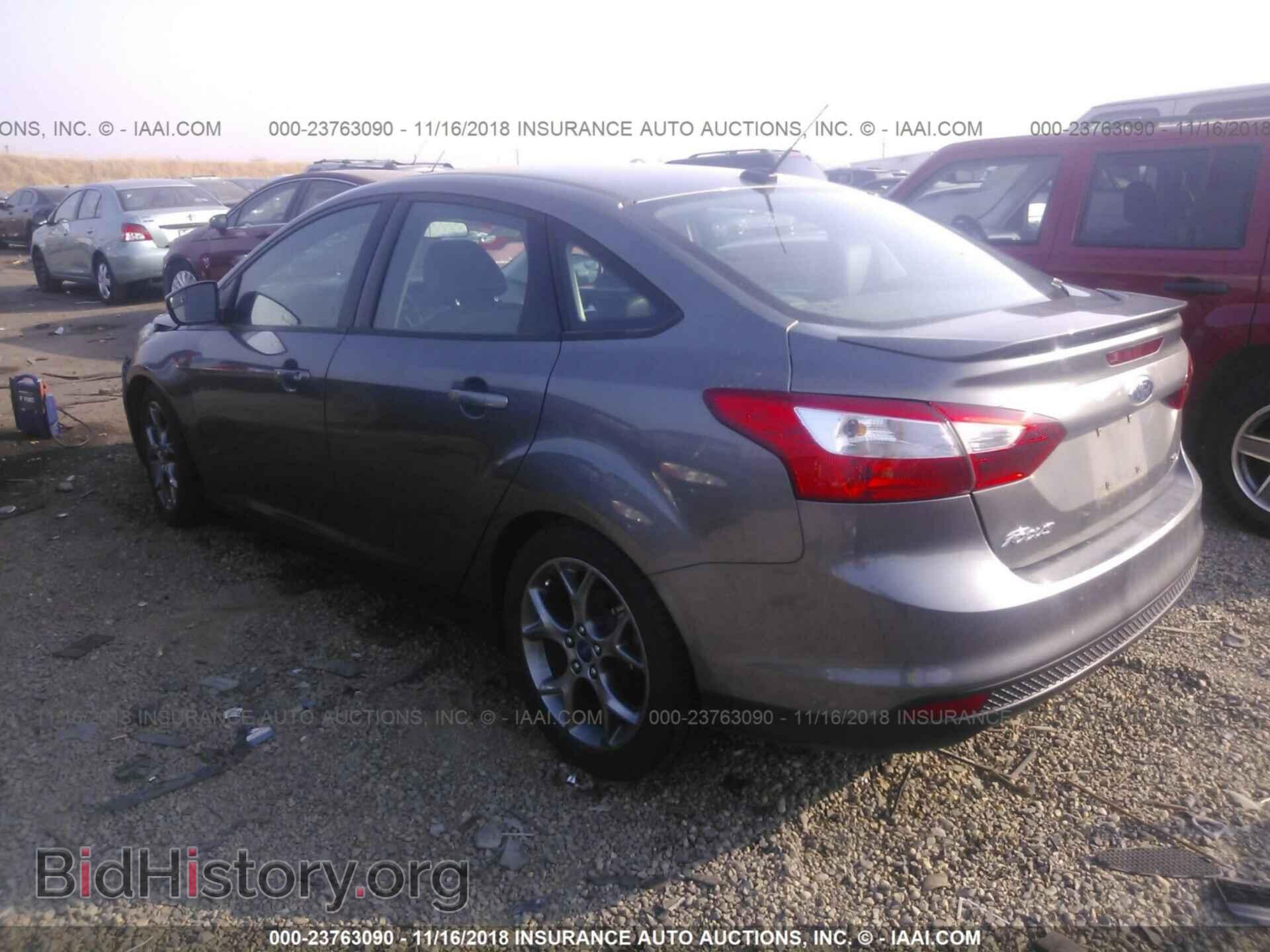 2014 Ford Focus - VIN: 1FADP3F28EL219579 - Photo 3