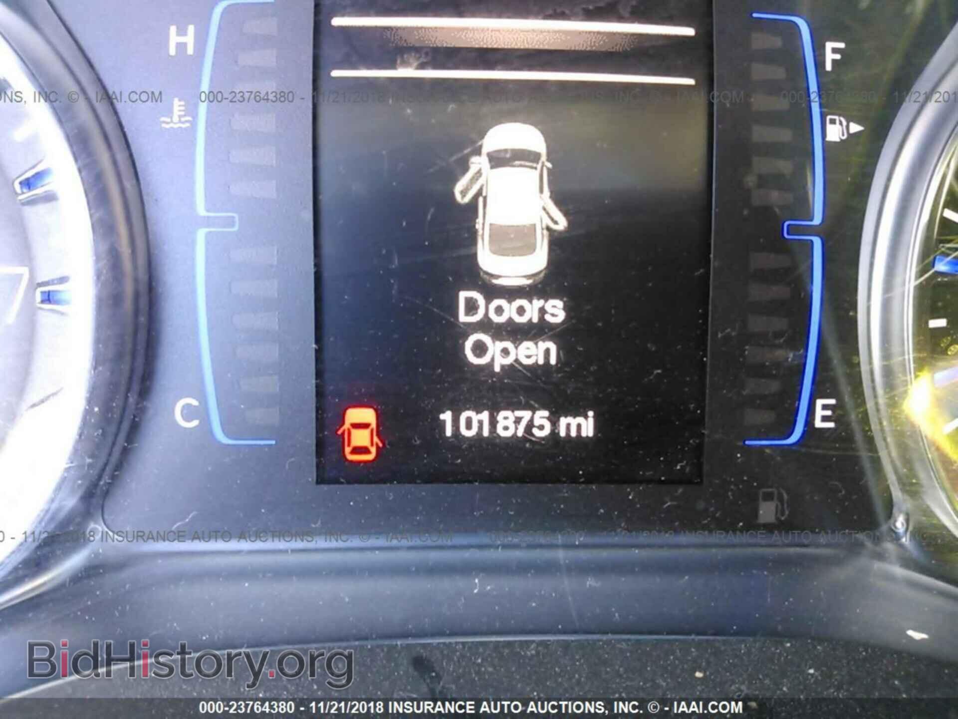 2015 Chrysler 200 - VIN: 1C3CCCAB0FN734739 - Photo 7