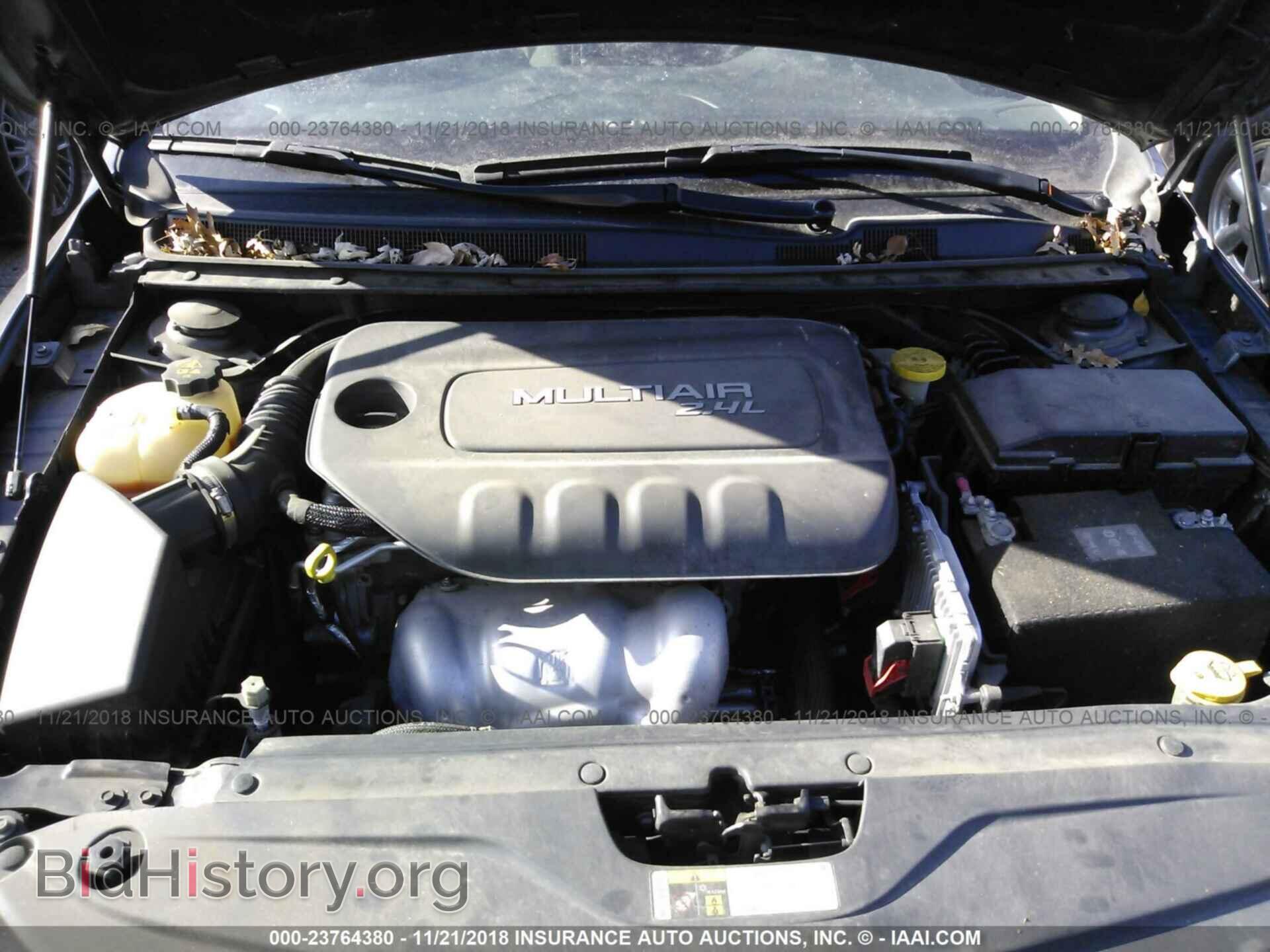 2015 Chrysler 200 - VIN: 1C3CCCAB0FN734739 - Photo 10