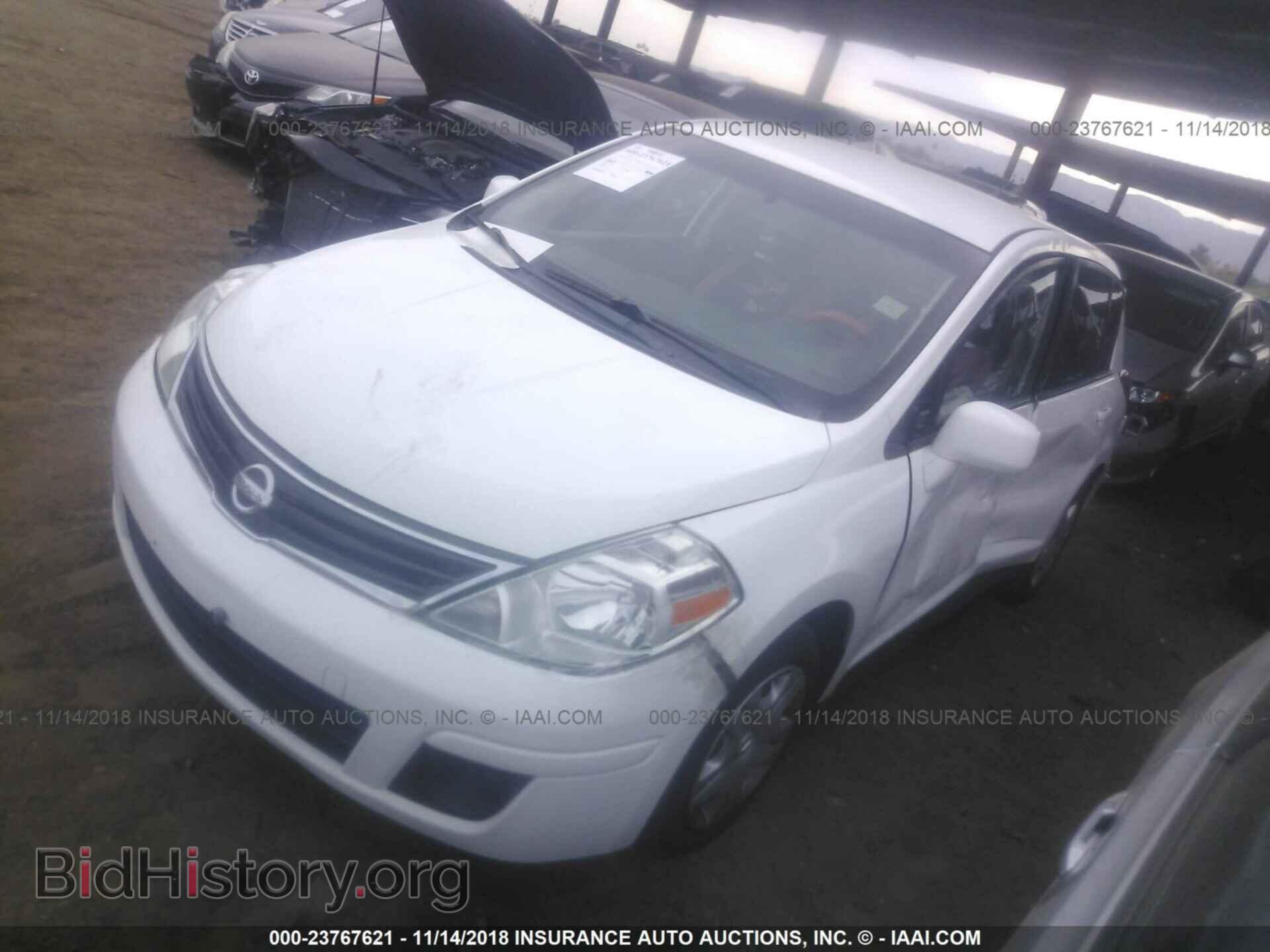 2011 Nissan Versa - VIN: 3N1BC1CP7BL386228 - Фото 2