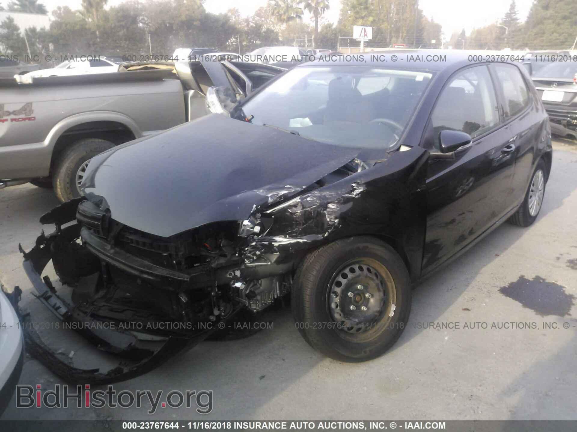 2012 Volkswagen Golf - VIN: WVWBB7AJ3CW184676 - Фото 2