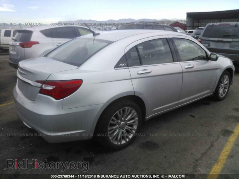 2012 Chrysler 200 (VIN 1C3CCBCG9CN326321) — photo 4 of 10
