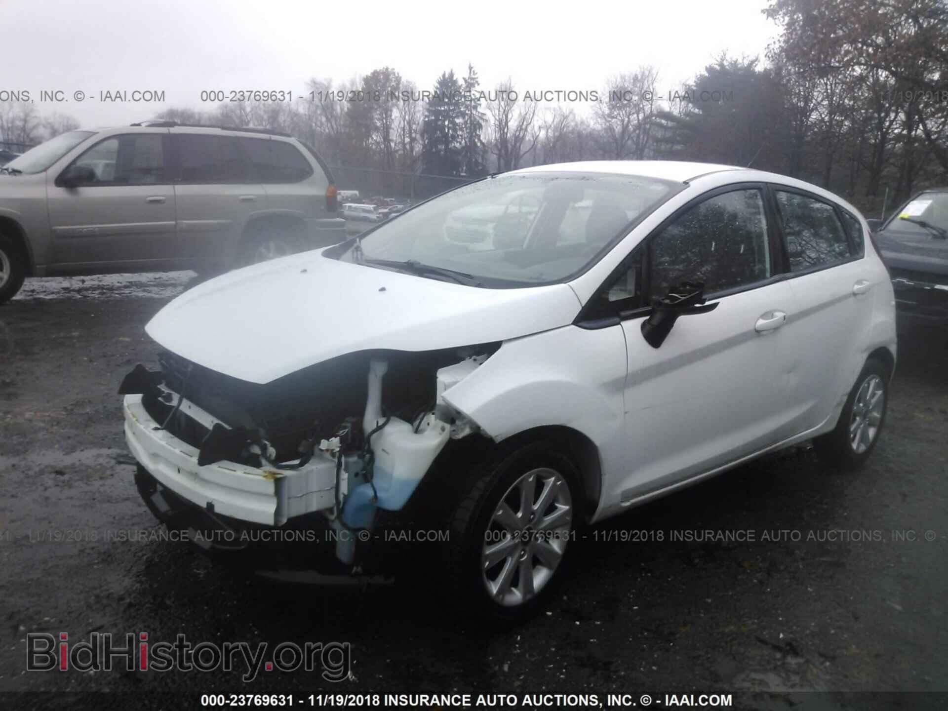 2012 Ford Fiesta - VIN: 3FADP4EJ7CM216523 - Фото 2