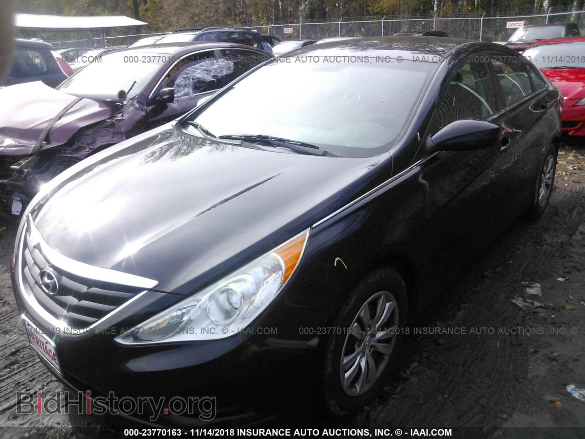2012 Hyundai Sonata - VIN: 5NPEB4AC9CH429709 - Фото 2