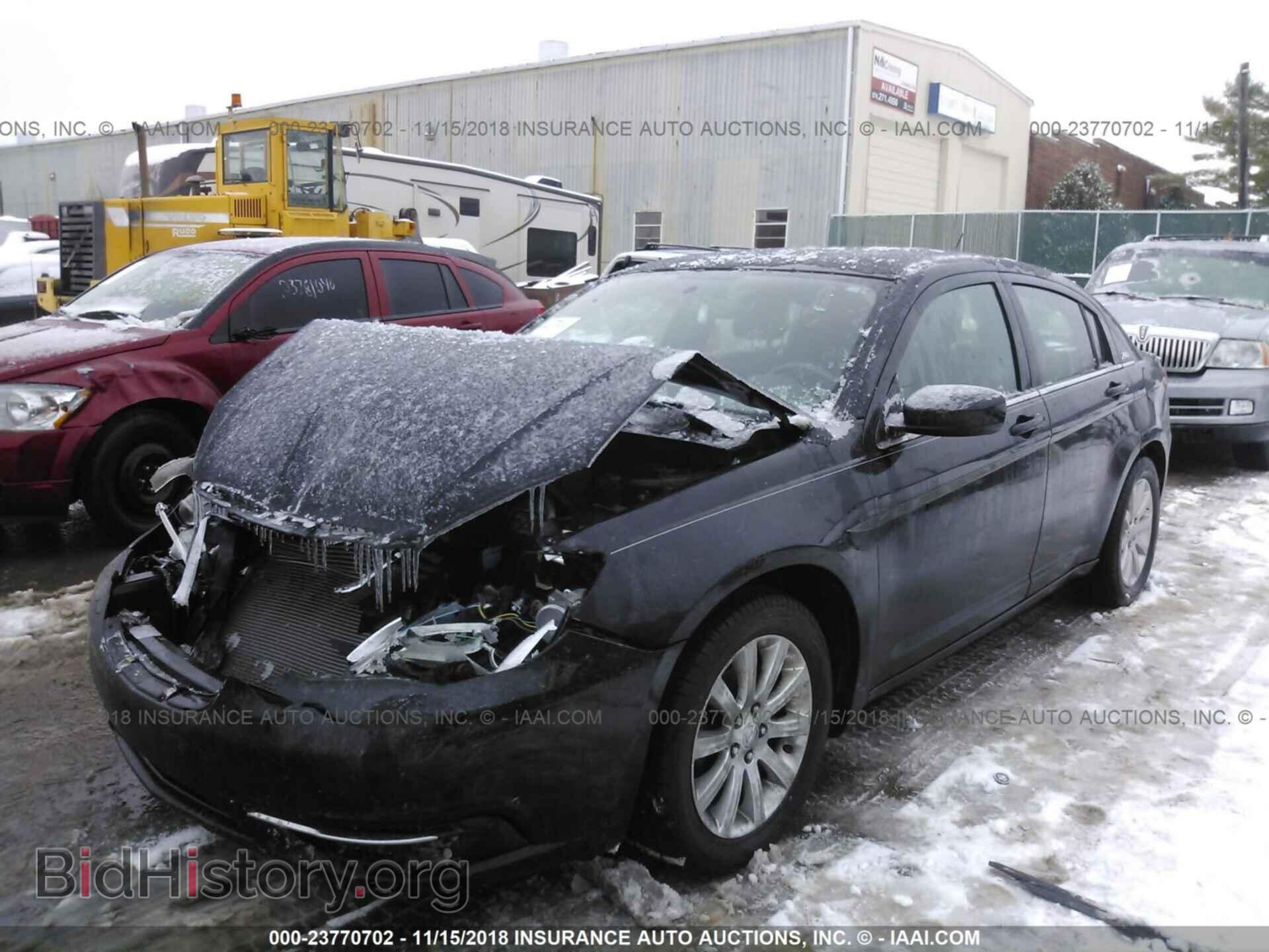 2012 CHRYSLER 200 - VIN: 1C3CCBBB2CN256442 - Photo 2