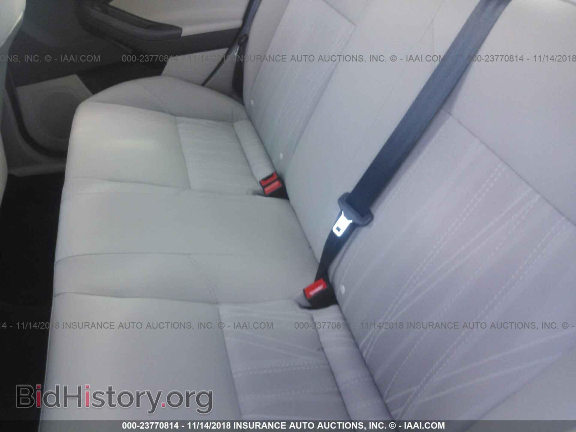 2018 Ford Focus - VIN: 1FADP3F24JL201655 - Фото 8