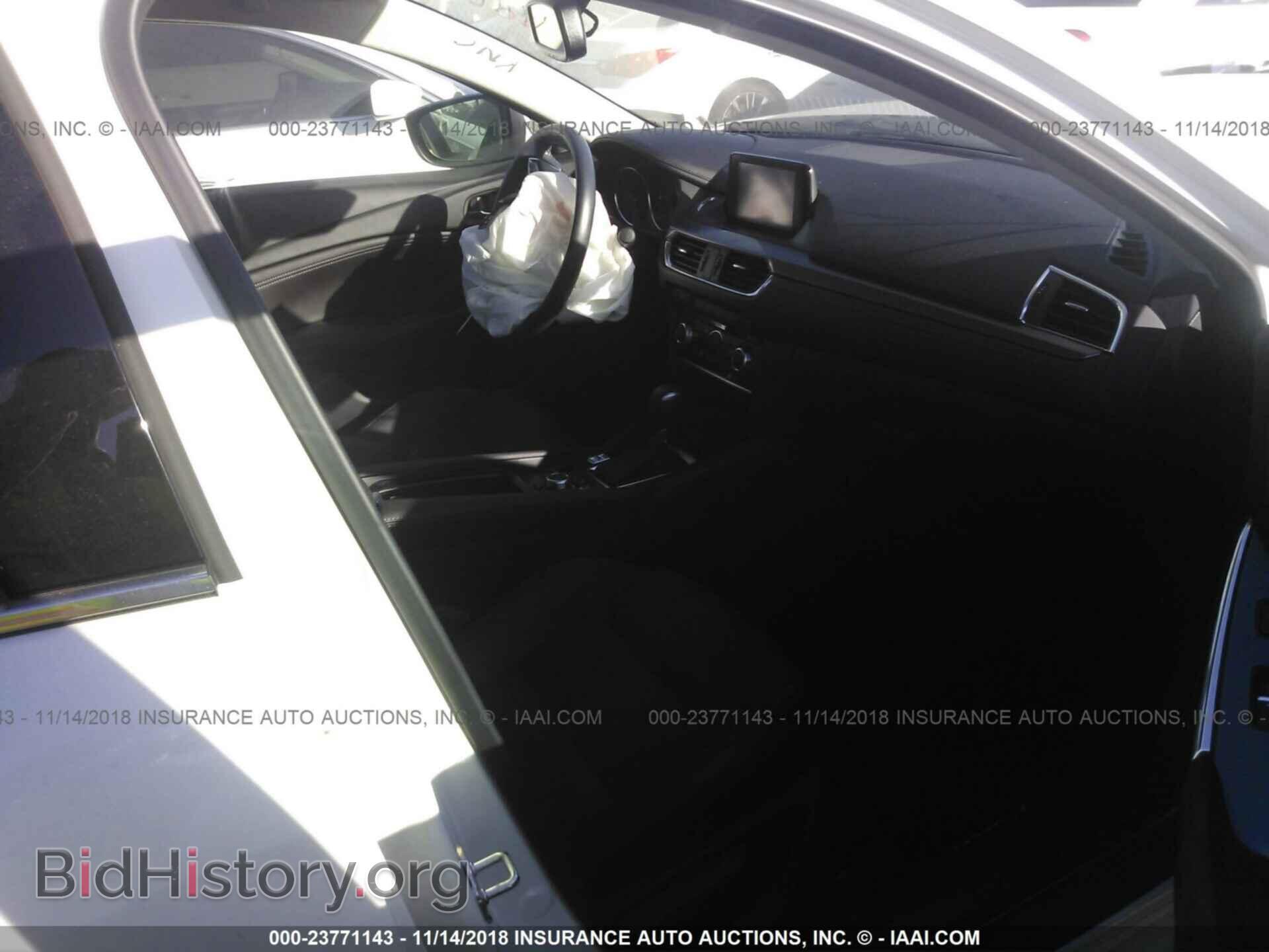 2017 Mazda 6 - VIN: JM1GL1V58H1155899 - Photo 5