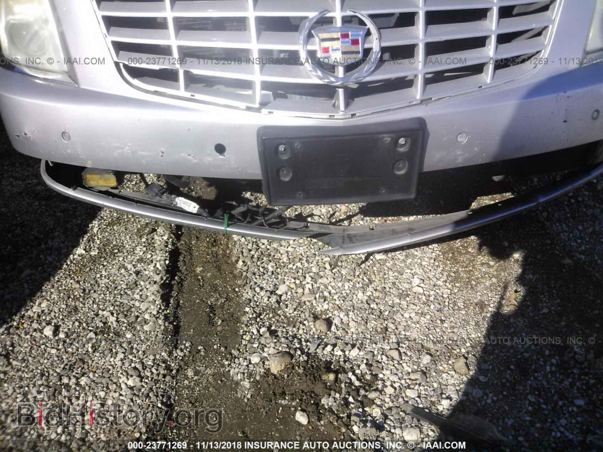 2011 Cadillac Dts - VIN: 1G6KH5E60BU110038 - Фото 6