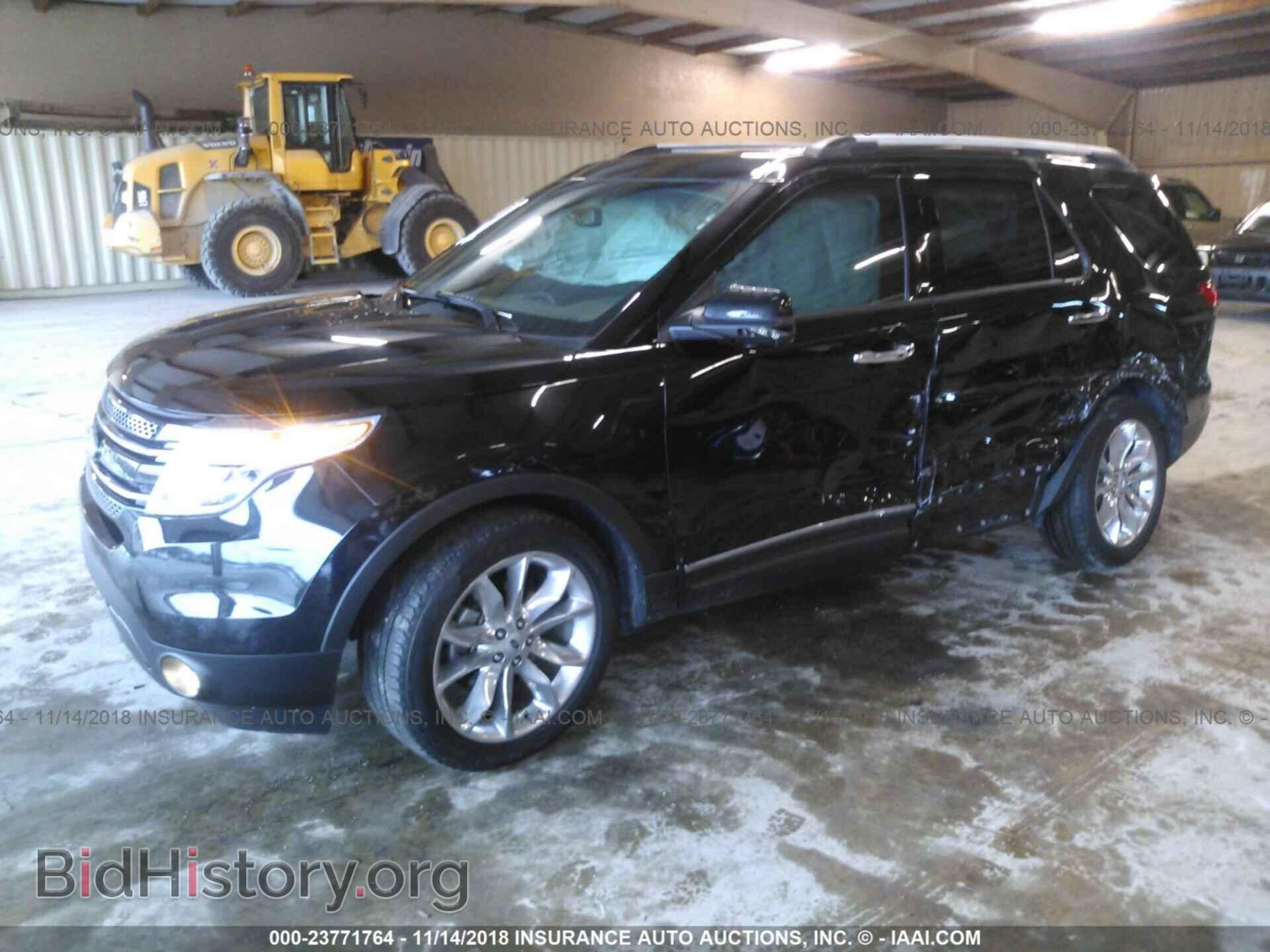 2013 Ford Explorer - VIN: 1FM5K8F81DGA57490 - Фото 2