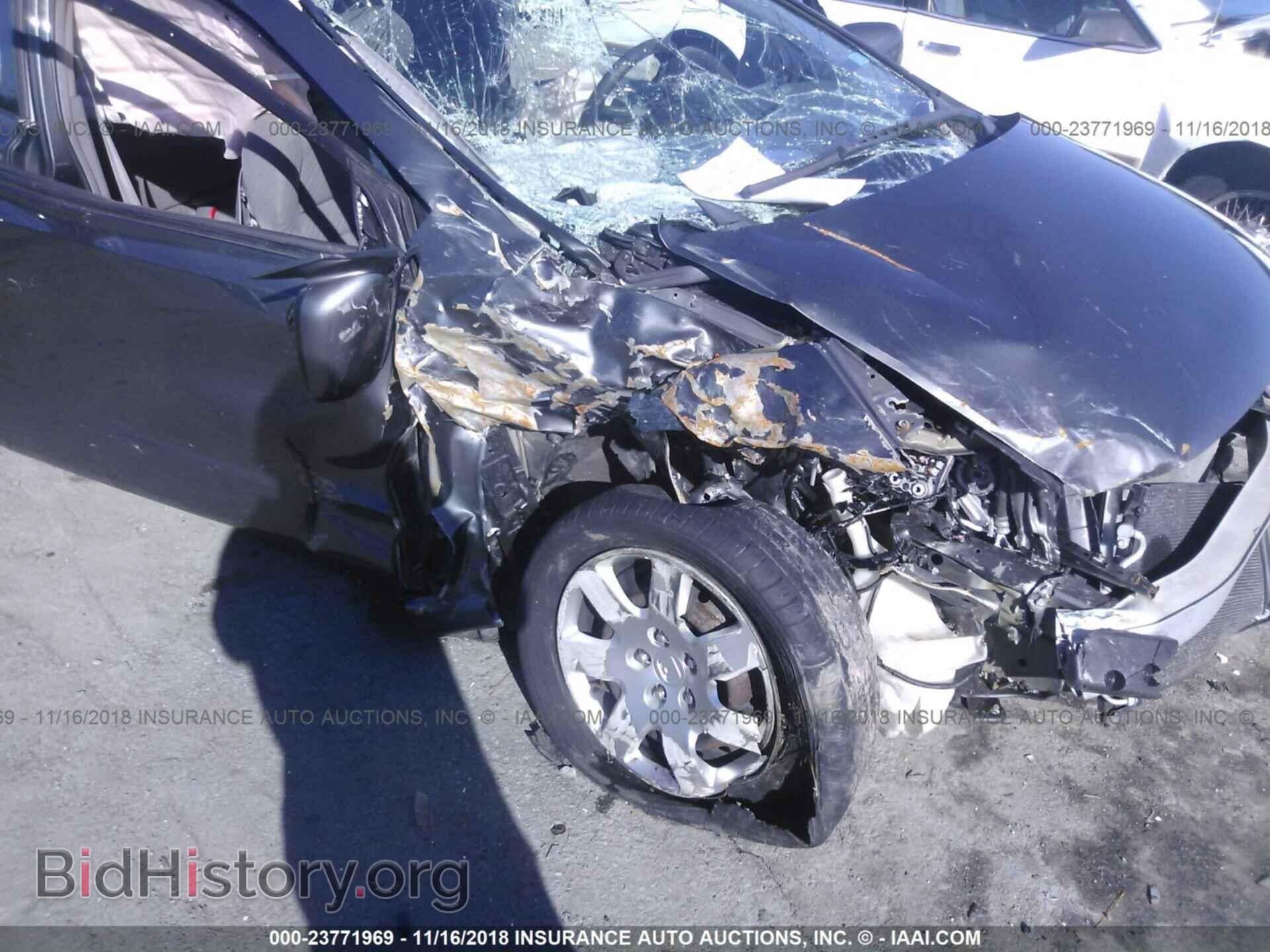 2011 HONDA CIVIC - VIN: 2HGFG1B67BH516501 - Фото 6