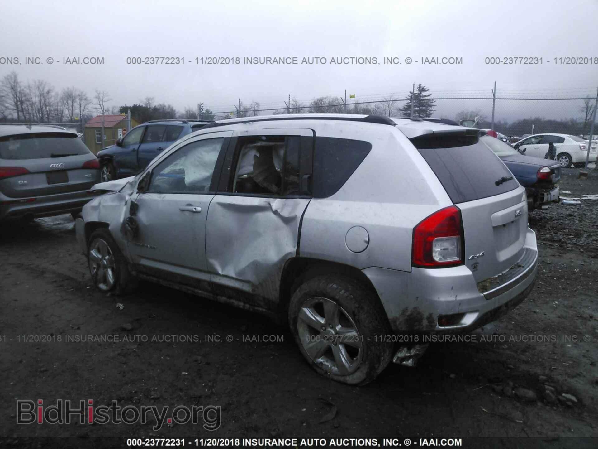 2011 JEEP COMPASS - VIN: 1J4NF5FB4BD278478 - Photo 3
