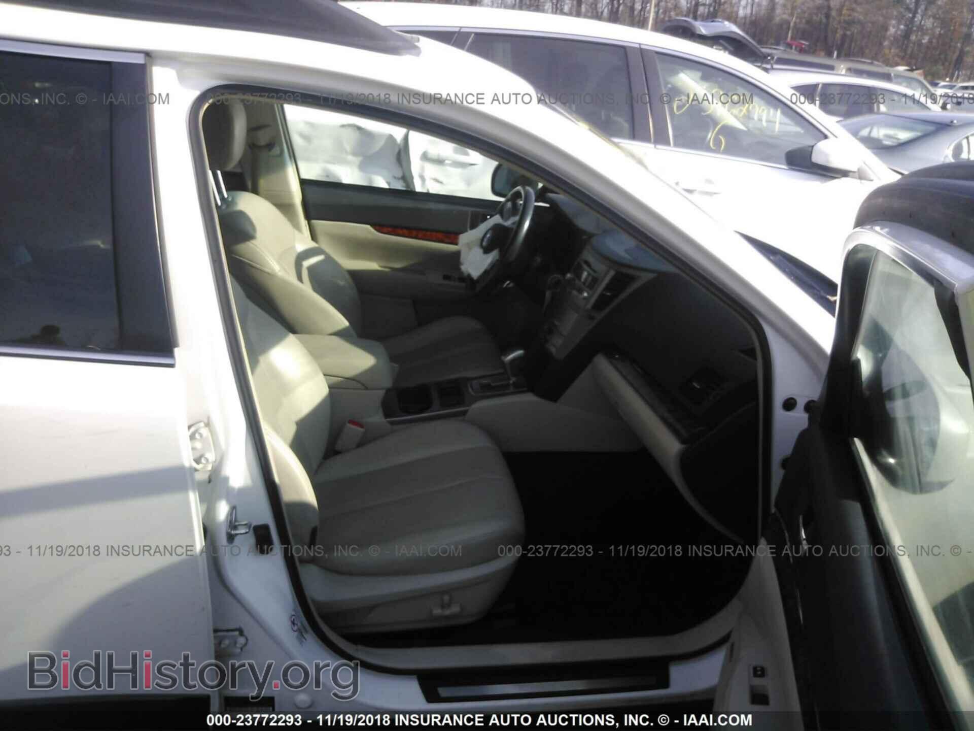 2011 Subaru Outback - VIN: 4S4BRBKC7B3437279 - Фото 5