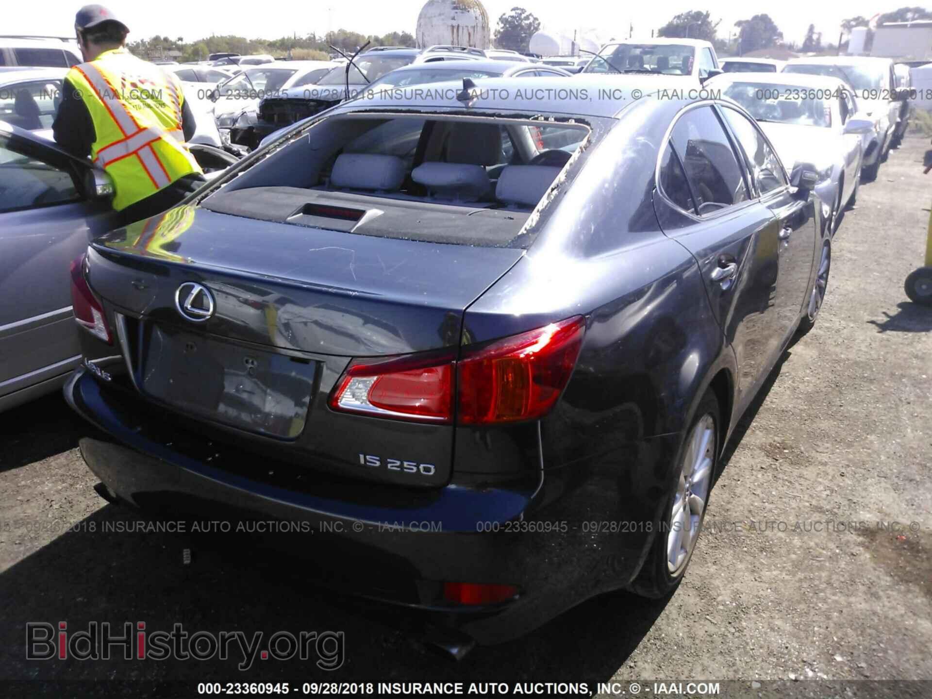 2010 LEXUS IS - VIN: JTHBF5C25A2099100 - Photo 4