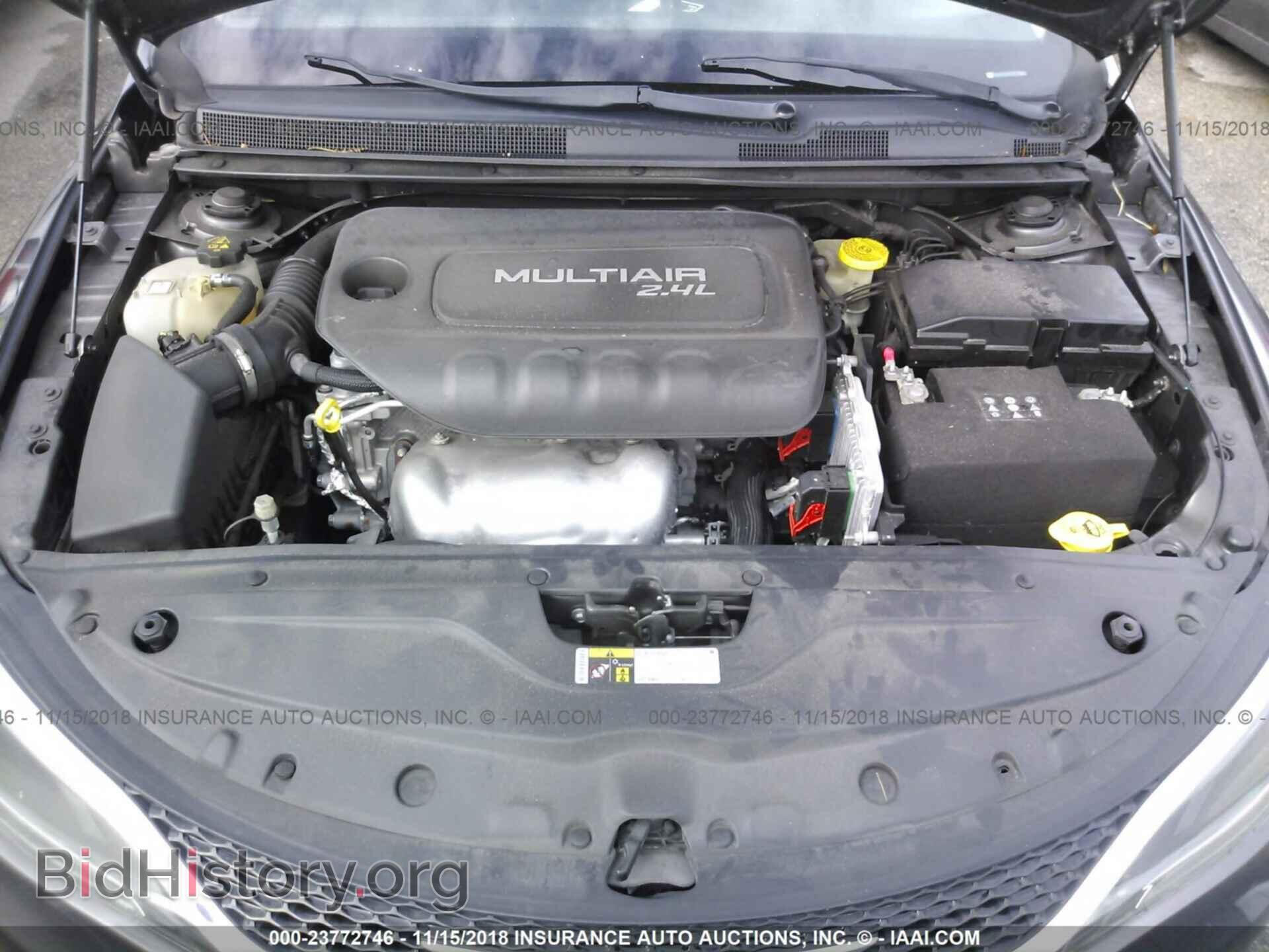 2015 CHRYSLER 200 - VIN: 1C3CCCAB2FN616708 - Фото 10