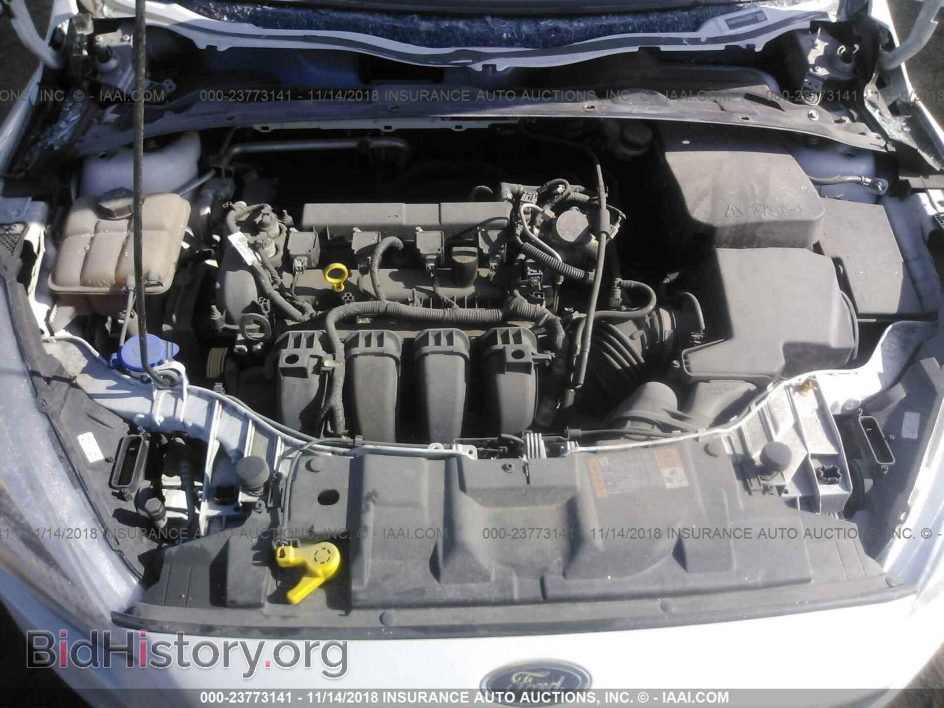 2016 Ford Focus - VIN: 1FADP3K25GL394011 - Photo 10