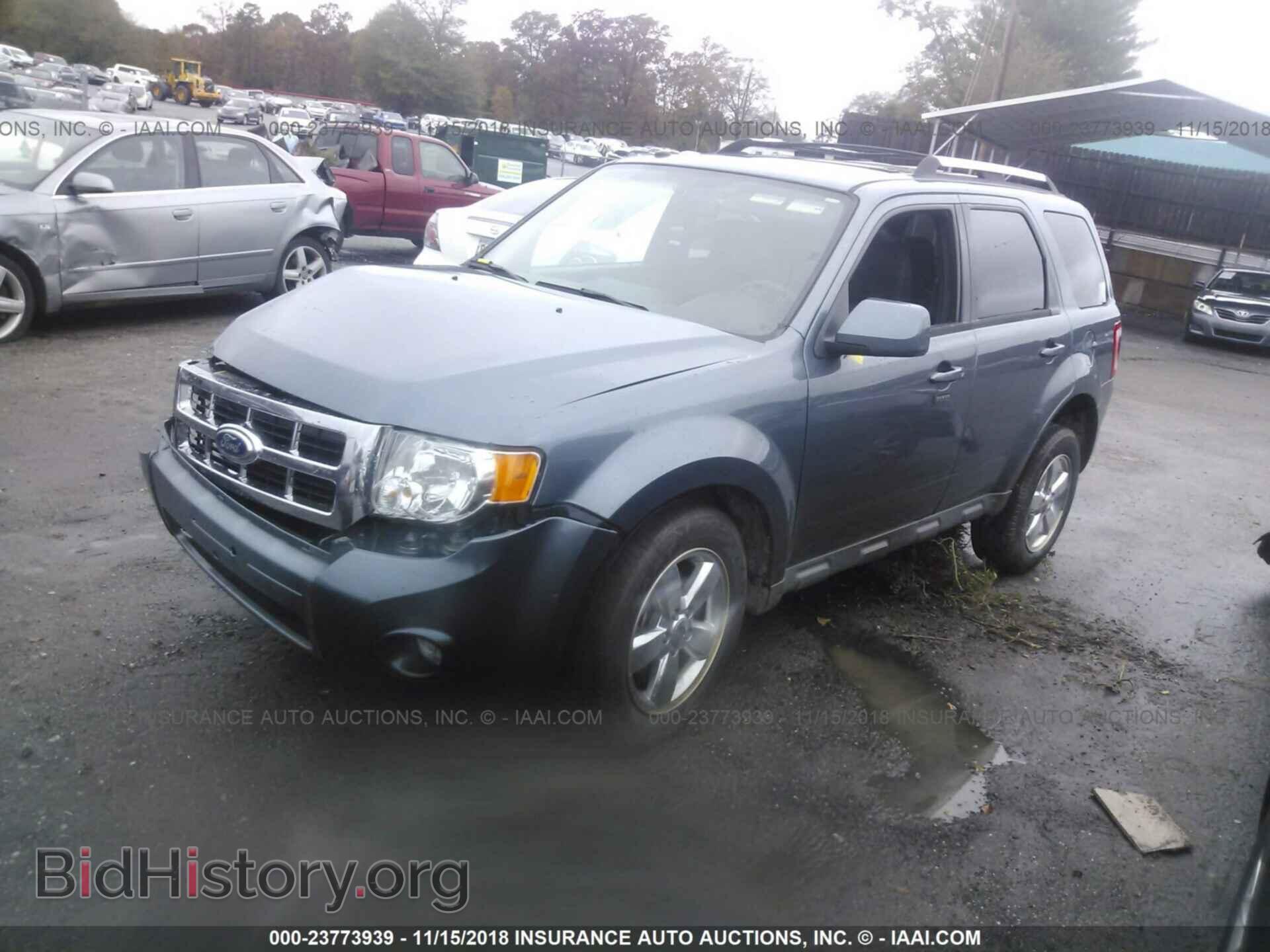 2011 Ford Escape - VIN: 1FMCU9E70BKB09816 - Photo 2