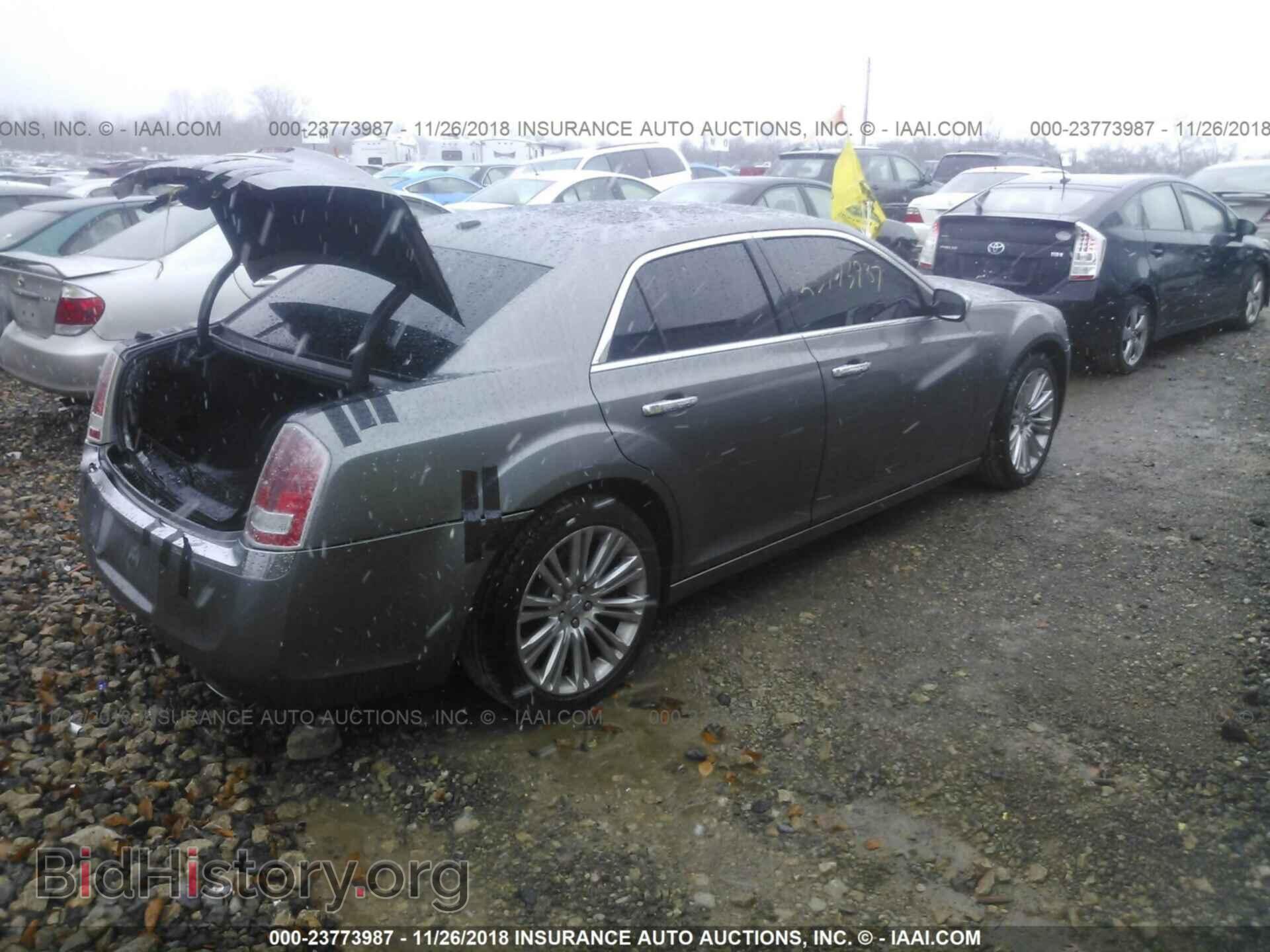 2011 CHRYSLER 300 - VIN: 2C3CA5CG2BH514855 - Фото 4