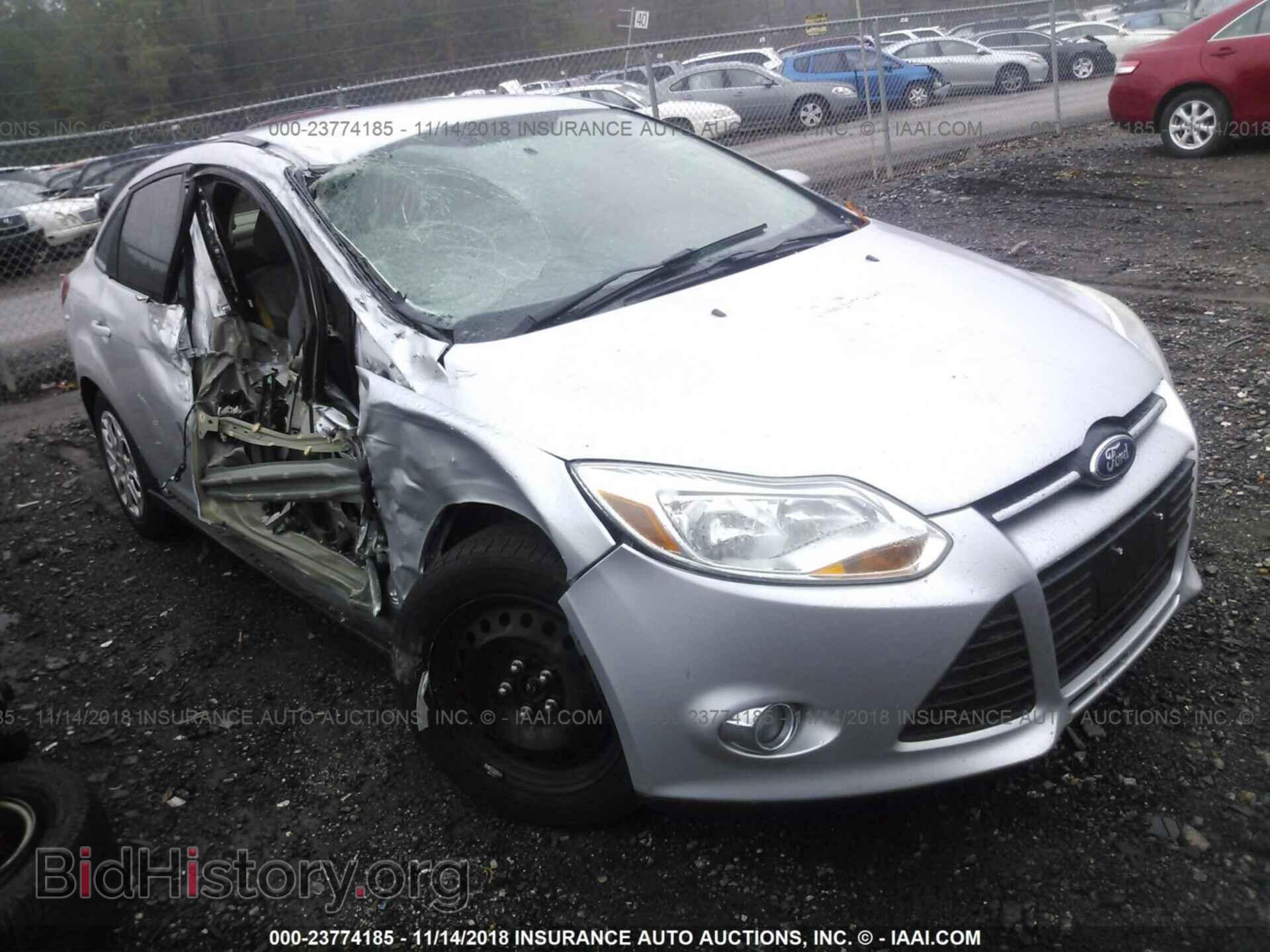 Photo 1FAHP3F28CL456216 - Ford Focus 2012