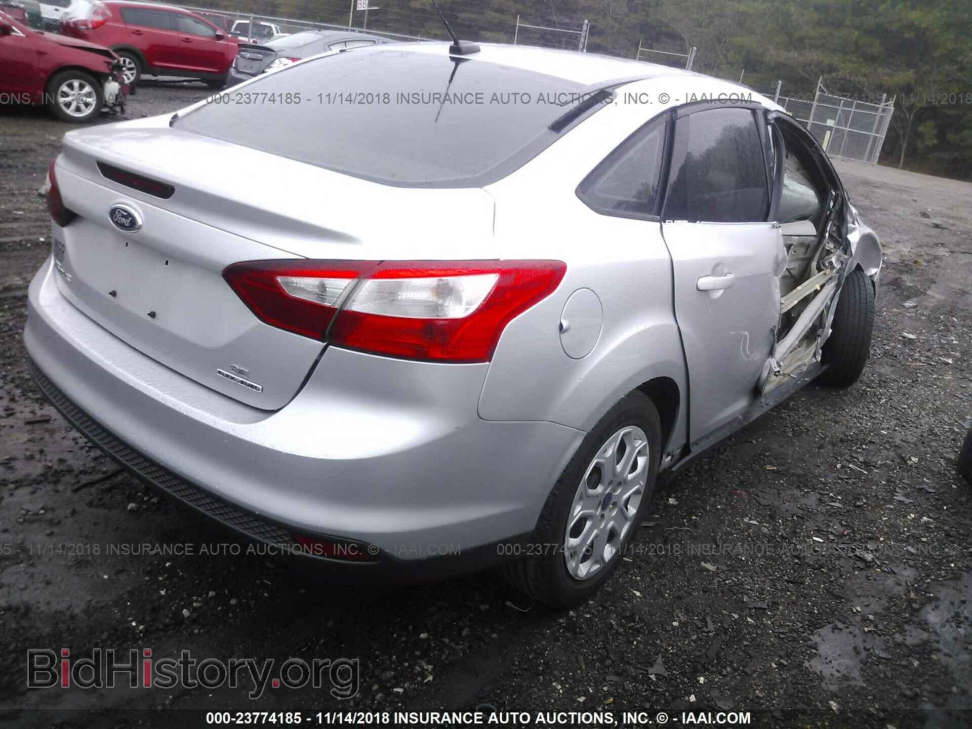 2012 Ford Focus - VIN: 1FAHP3F28CL456216 - Photo 4