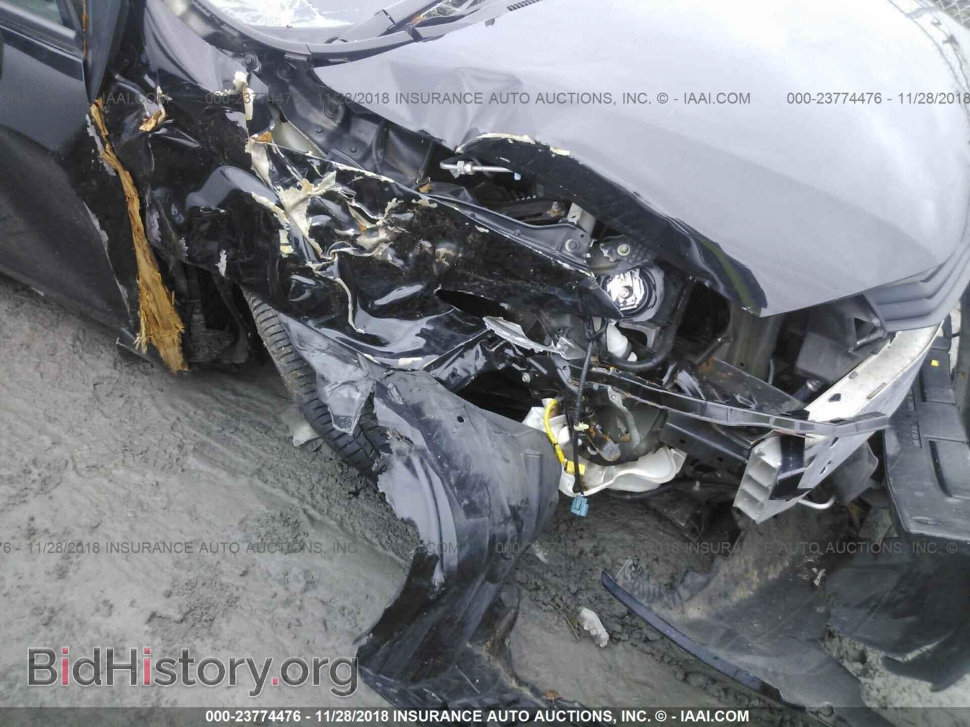 2012 Honda Civic - VIN: 19XFB2F57CE379075 - Photo 6