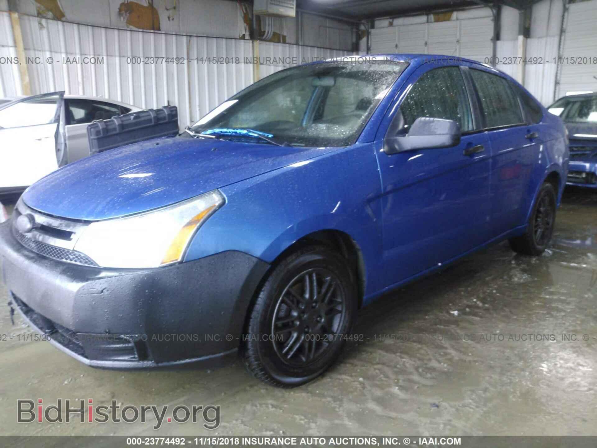 2010 FORD FOCUS - VIN: 1FAHP3FN7AW247555 - Фото 2