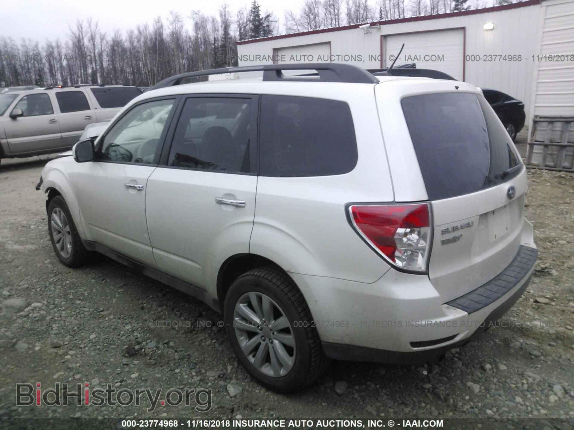 2011 Subaru Forester - VIN: JF2SHBDC1BH741894 - Фото 3