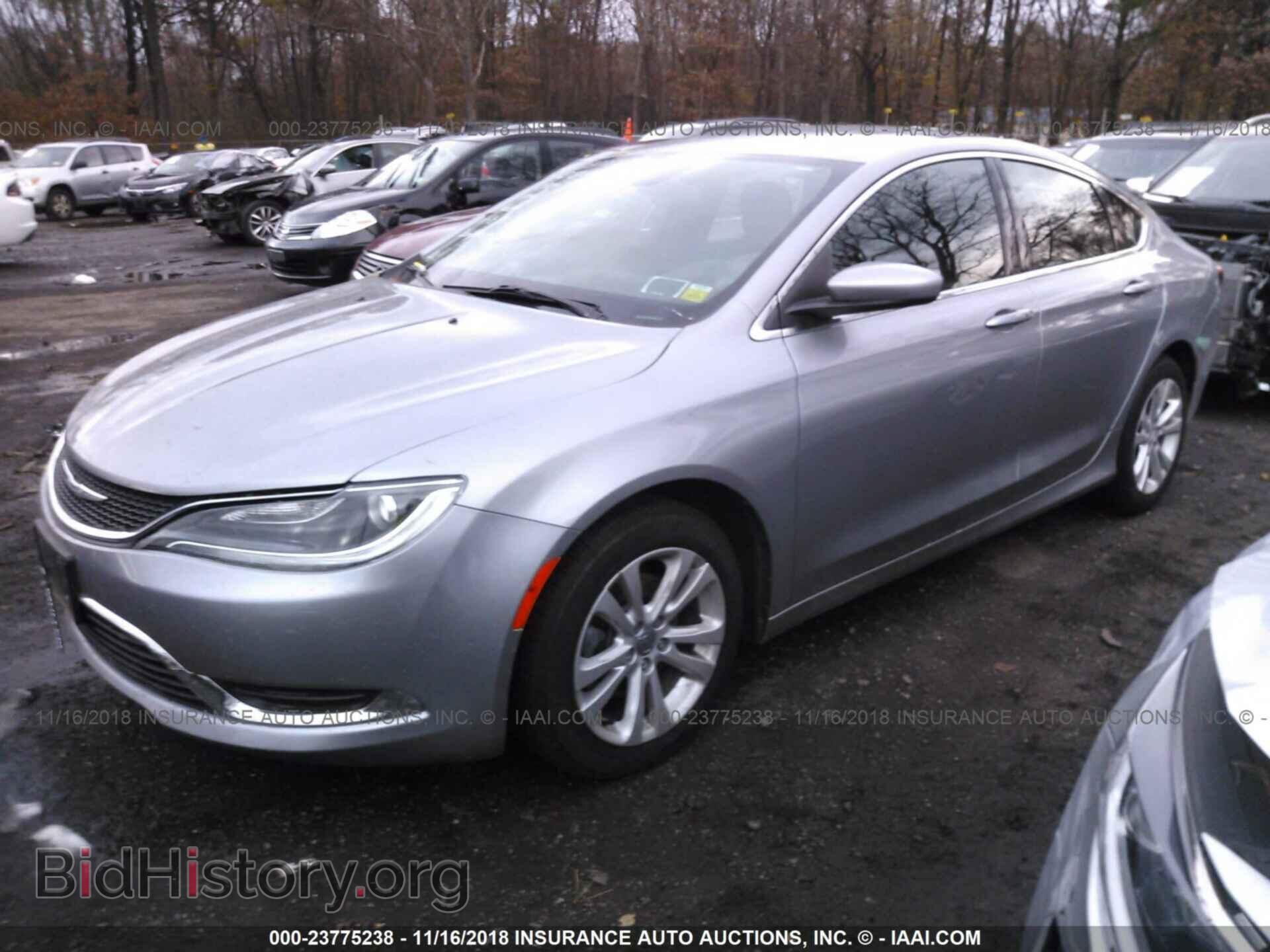 2015 Chrysler 200 - VIN: 1C3CCCAB1FN538258 - Photo 2