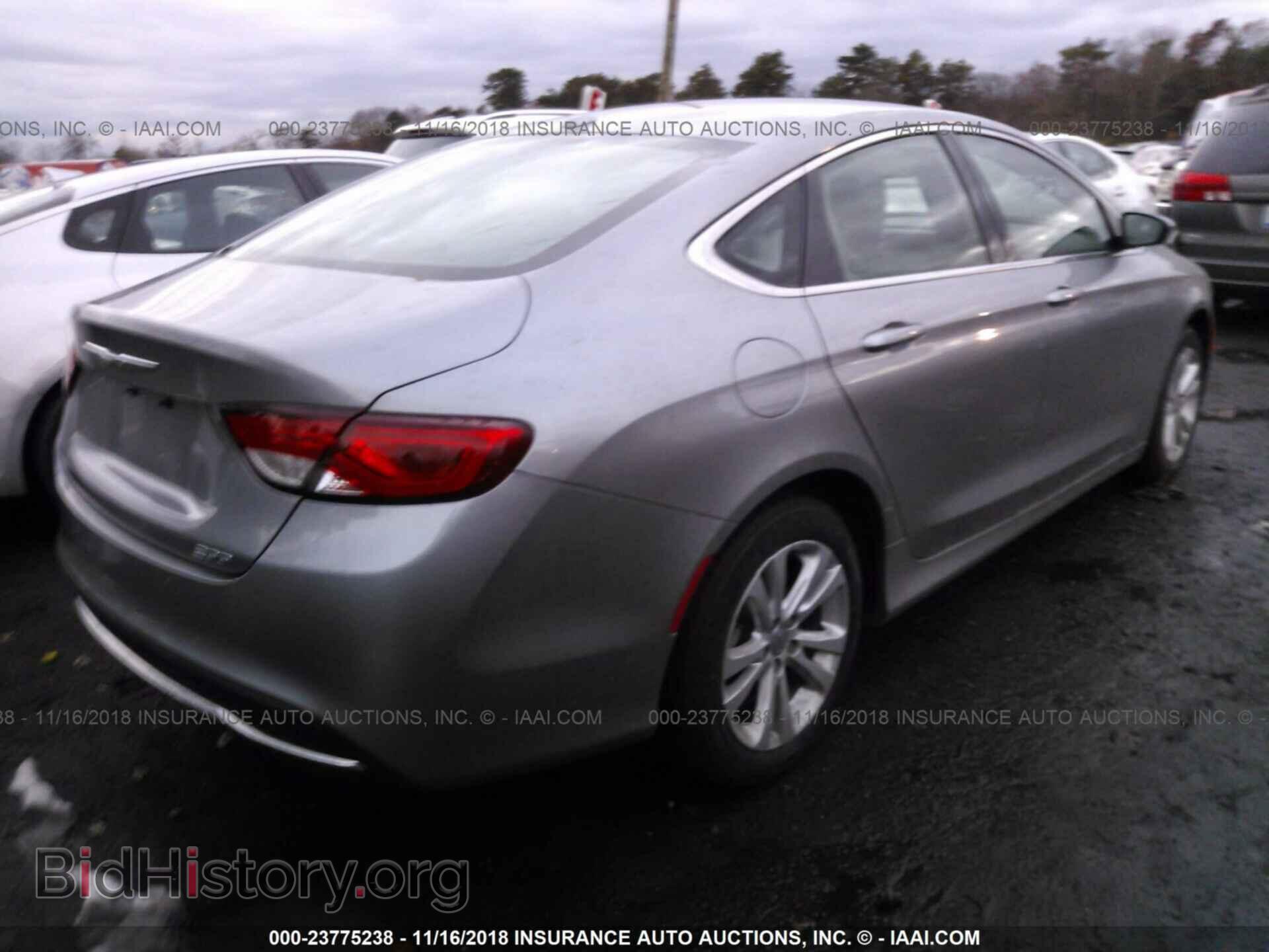 2015 Chrysler 200 - VIN: 1C3CCCAB1FN538258 - Photo 4
