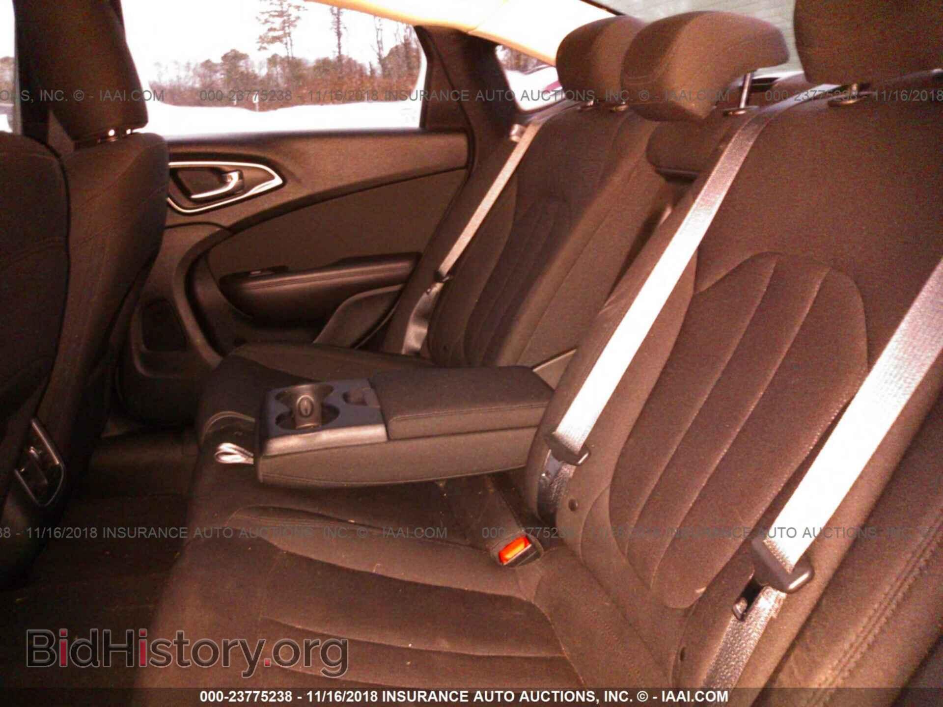 2015 Chrysler 200 - VIN: 1C3CCCAB1FN538258 - Photo 8