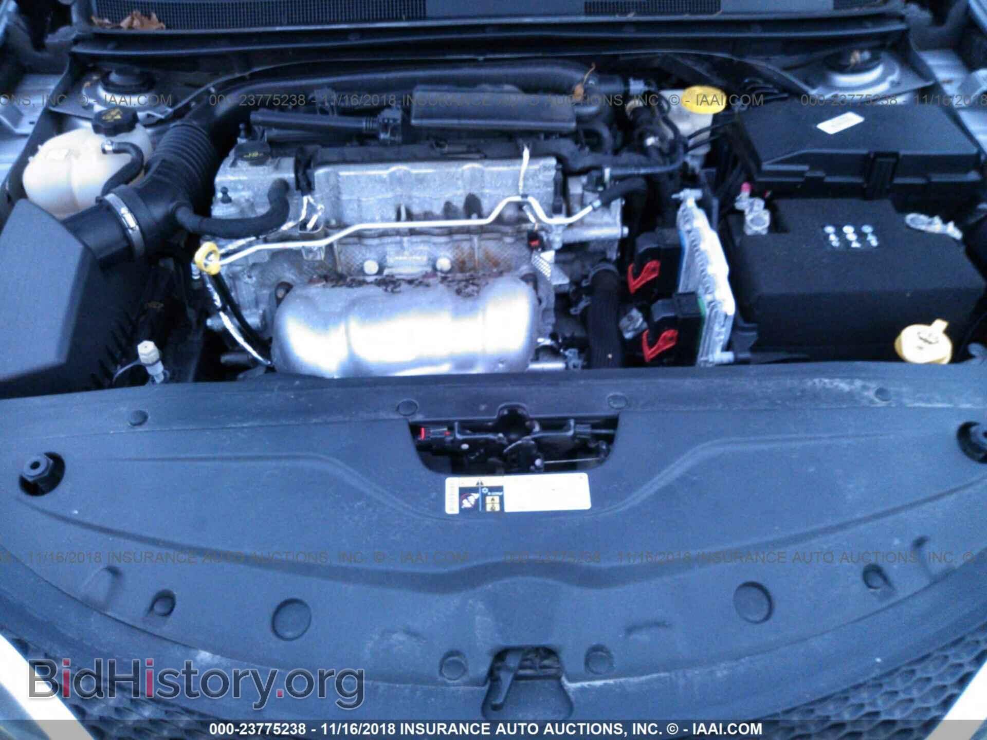 2015 Chrysler 200 - VIN: 1C3CCCAB1FN538258 - Photo 10