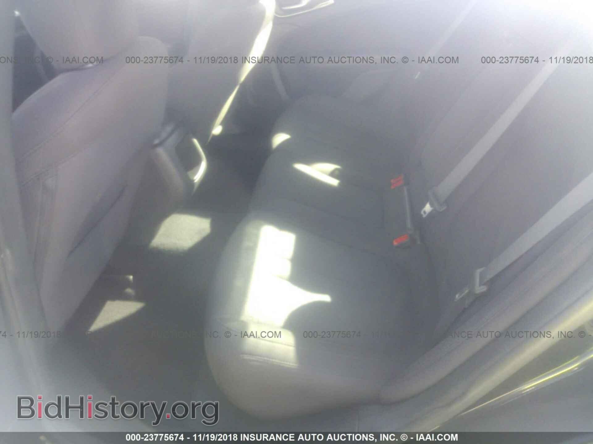 2015 Chrysler 200 - VIN: 1C3CCCAB7FN688875 - Photo 8