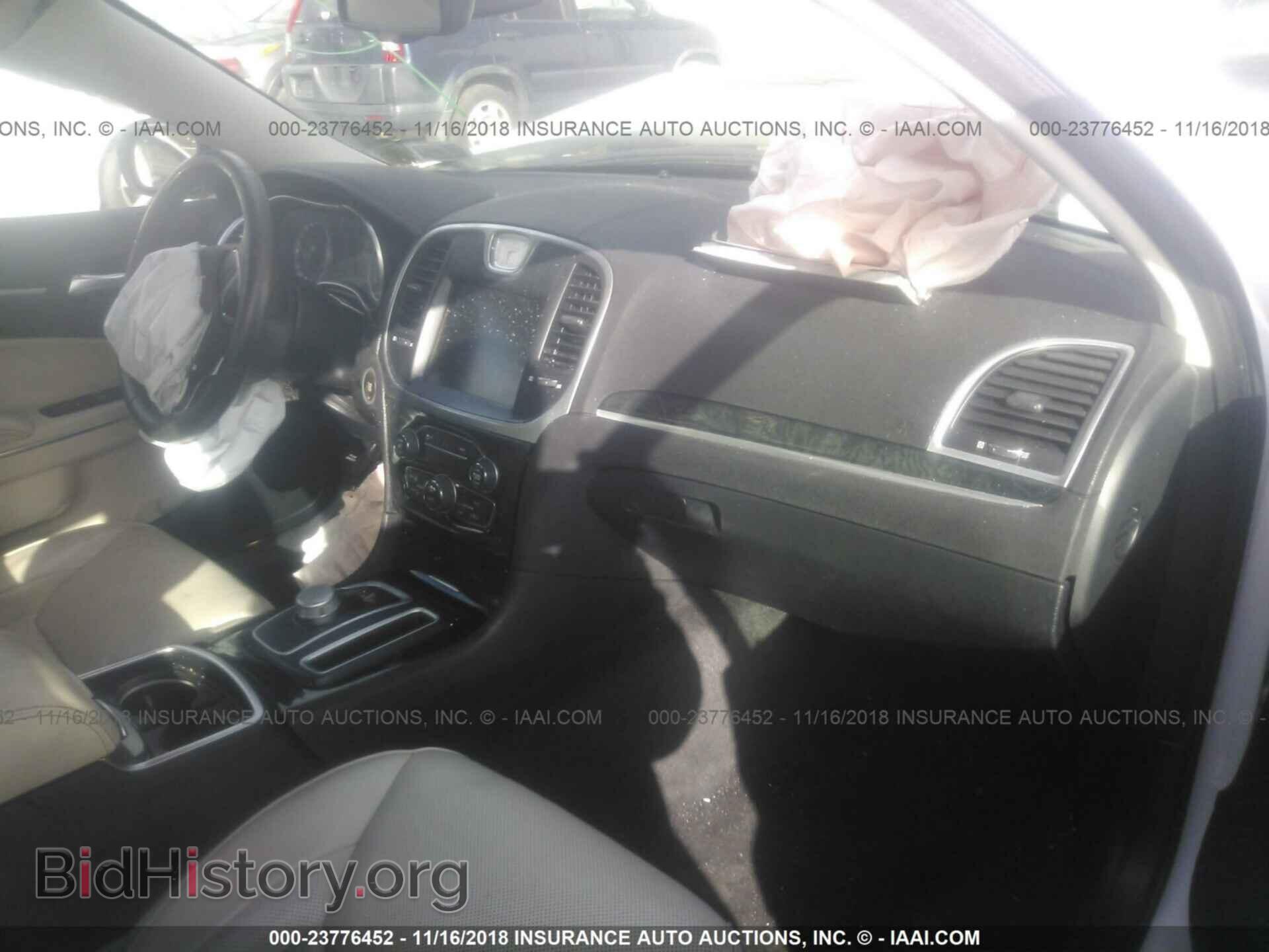 2016 CHRYSLER 300C - VIN: 2C3CCAEGXGH333851 - Фото 5