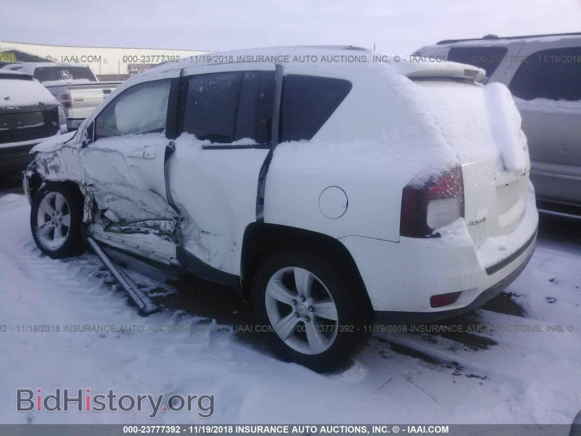 2014 JEEP COMPASS - VIN: 1C4NJDEB2ED816387 - Photo 3