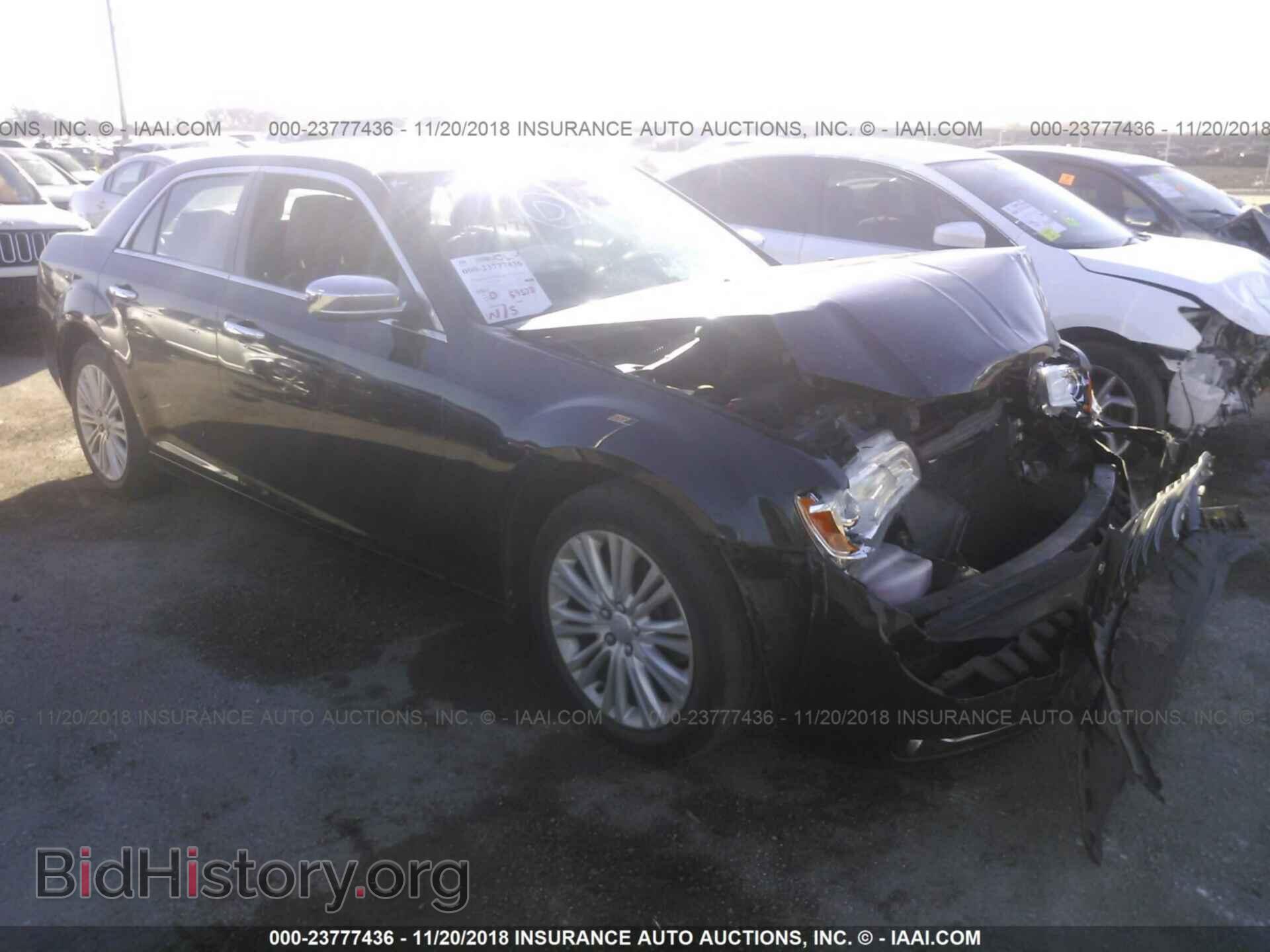 Фотография 2C3CCAKG3DH645123 - CHRYSLER 300C 2013