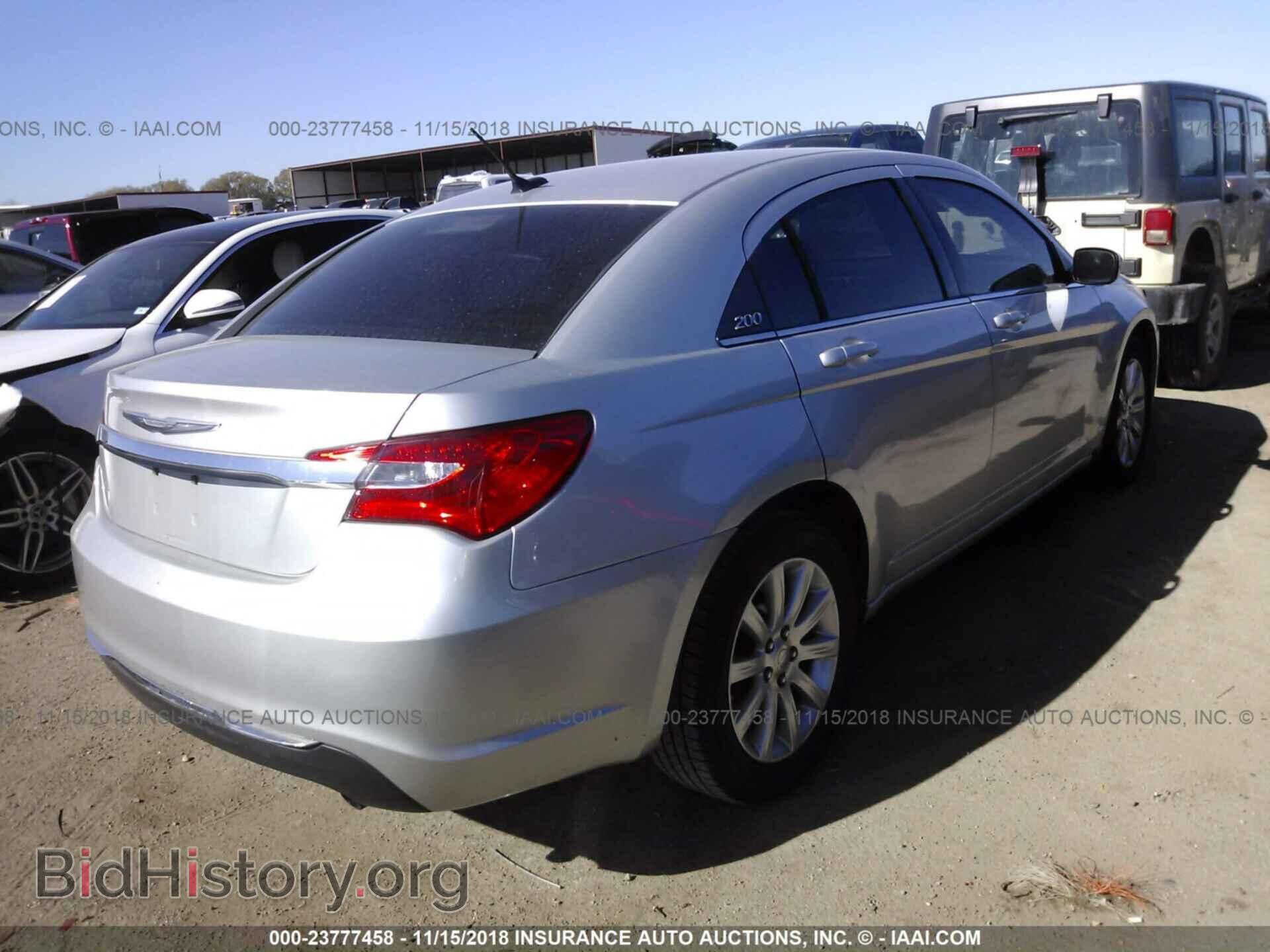 2012 CHRYSLER 200 - VIN: 1C3CCBBB3CN100720 - Фото 4