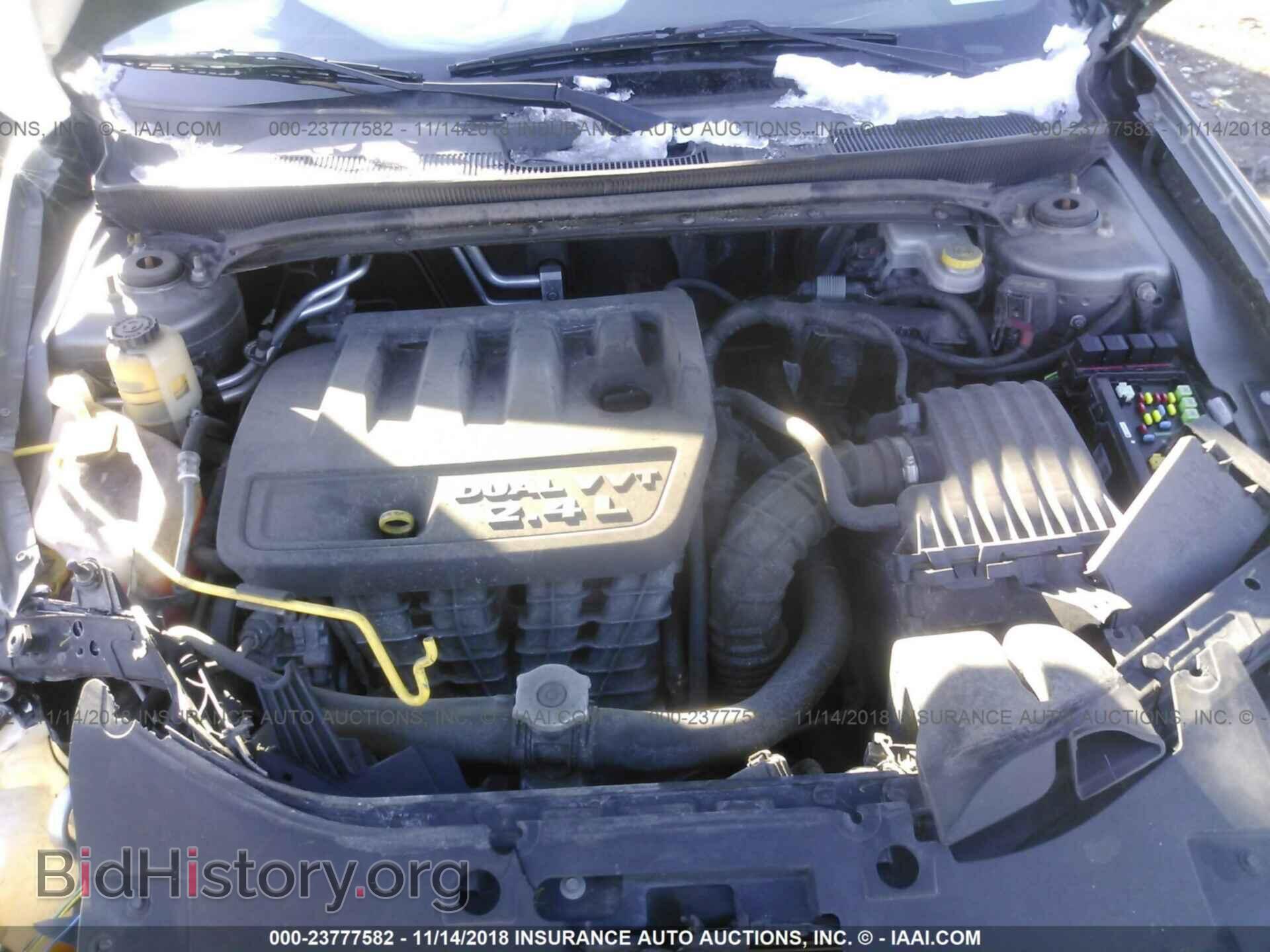 2011 Chrysler 200 - VIN: 1C3BC2FB5BN600513 - Фото 10