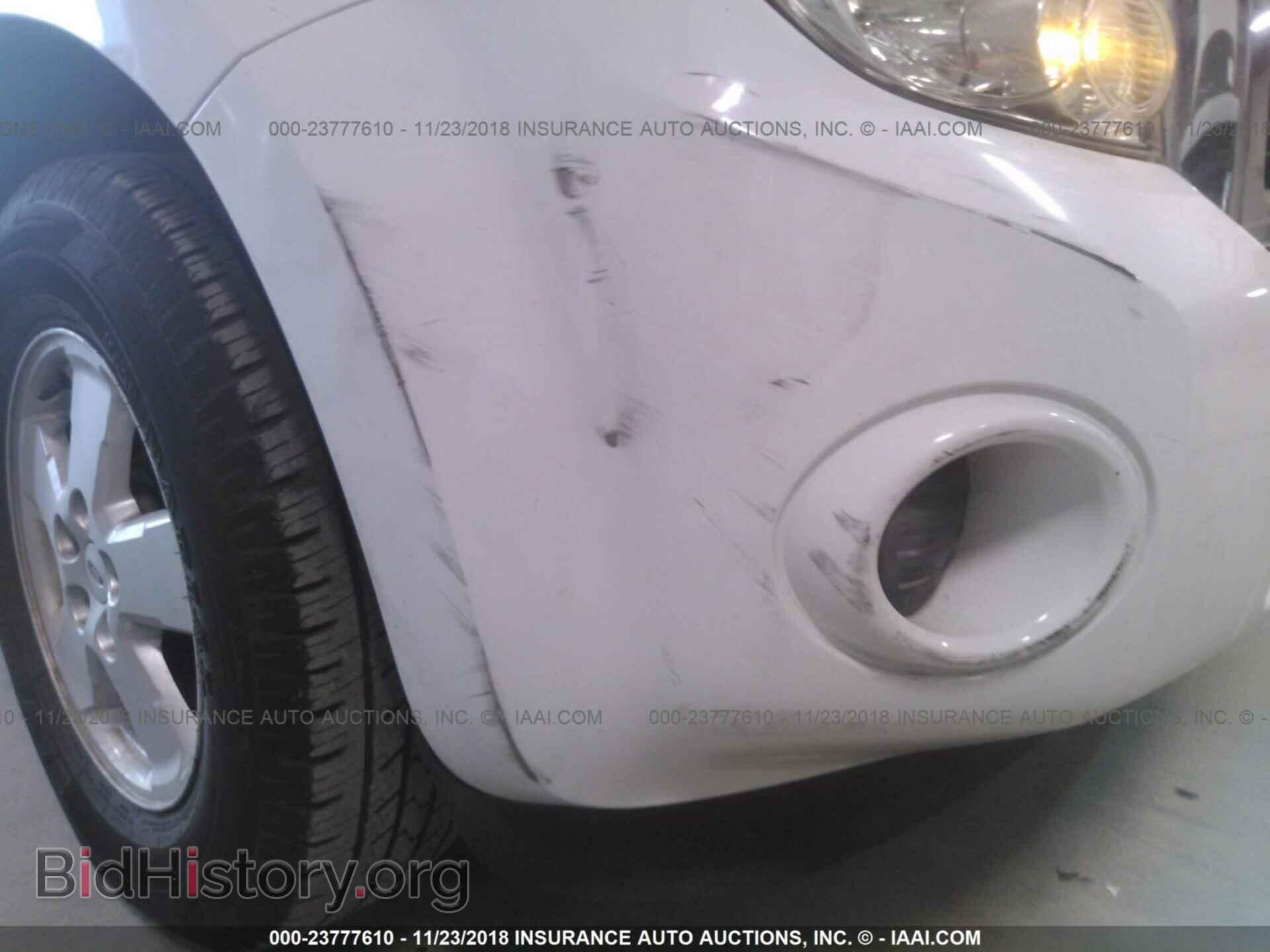 2011 Ford Escape - VIN: 1FMCU0C79BKA09308 - Фото 6
