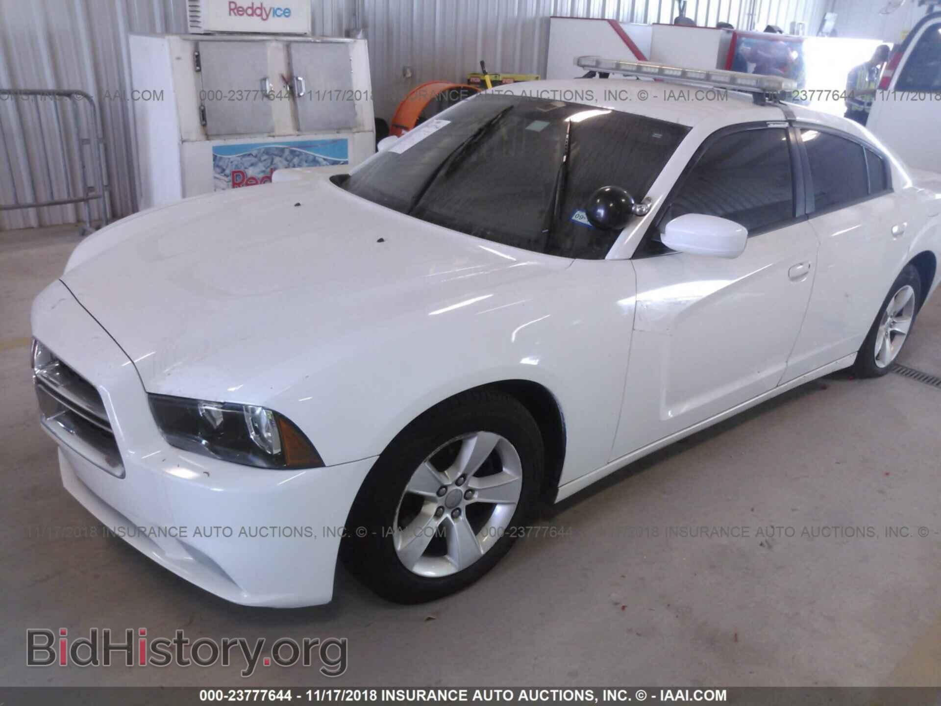 2012 Dodge Charger - VIN: 2C3CDXBG2CH120617 - Фото 2