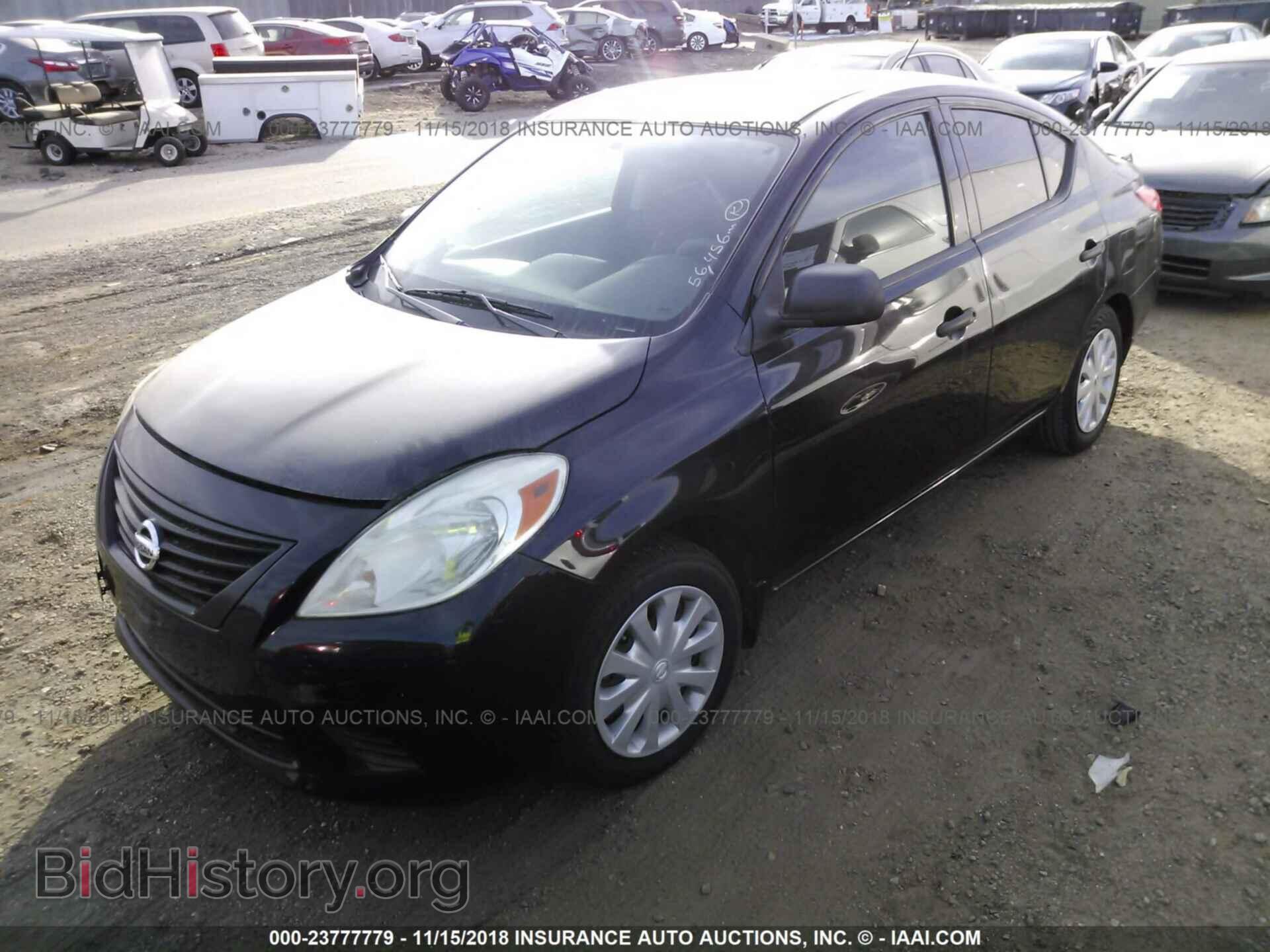 2014 Nissan Versa - VIN: 3N1CN7AP4EL817651 - Фото 2